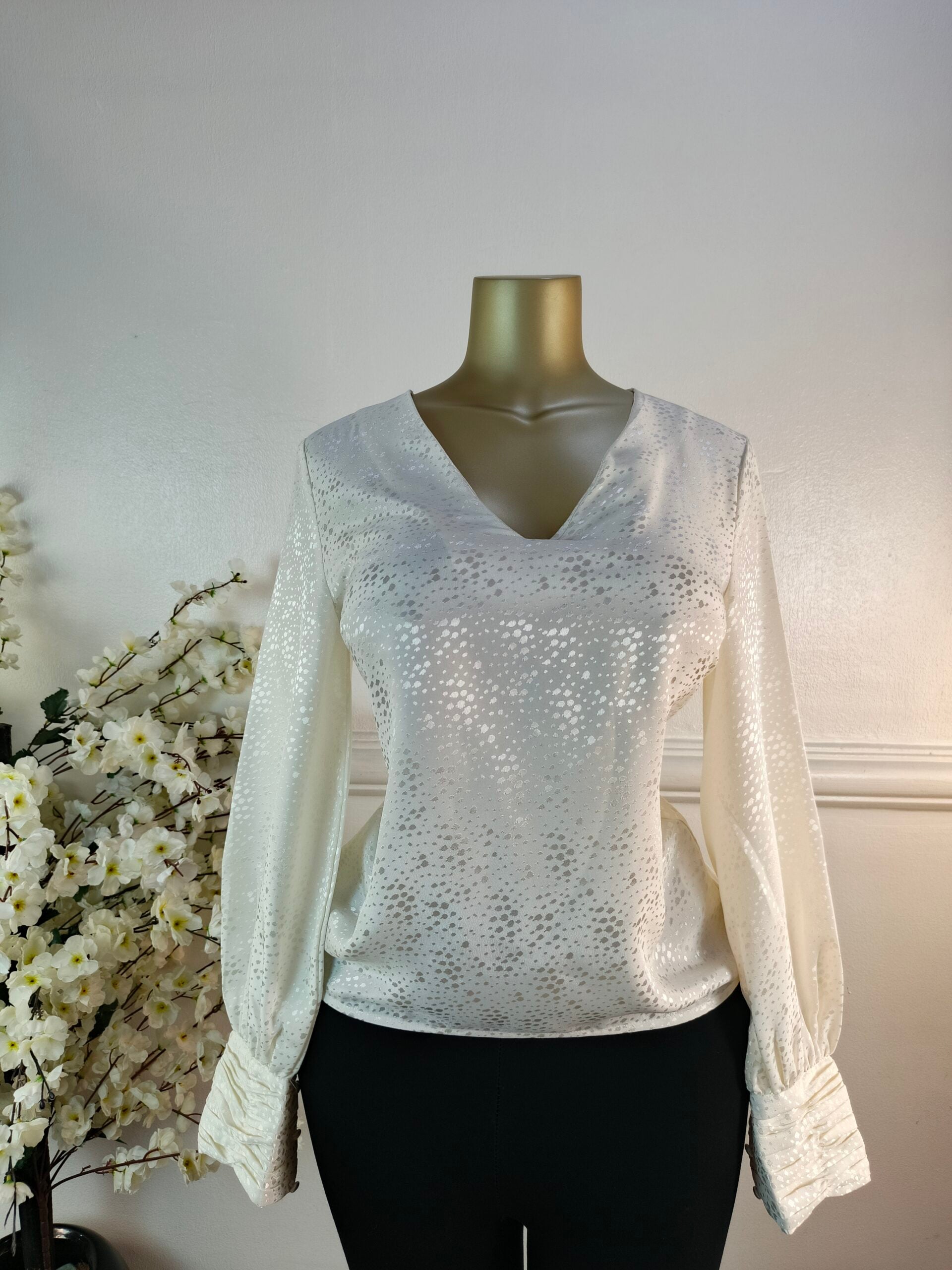 VILA UK SIZE 8 [WHITE] image 0