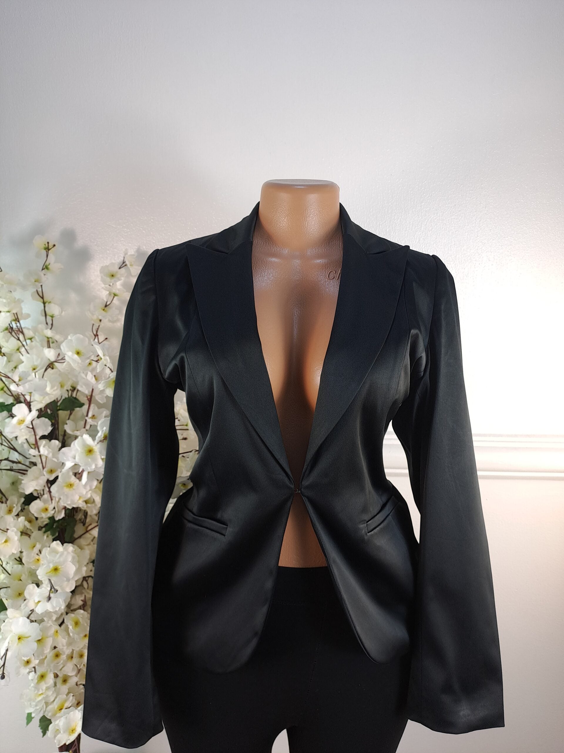 BLAZER UK SIZE 10 [LENGTH 24 INCHES, BLACK] image 0