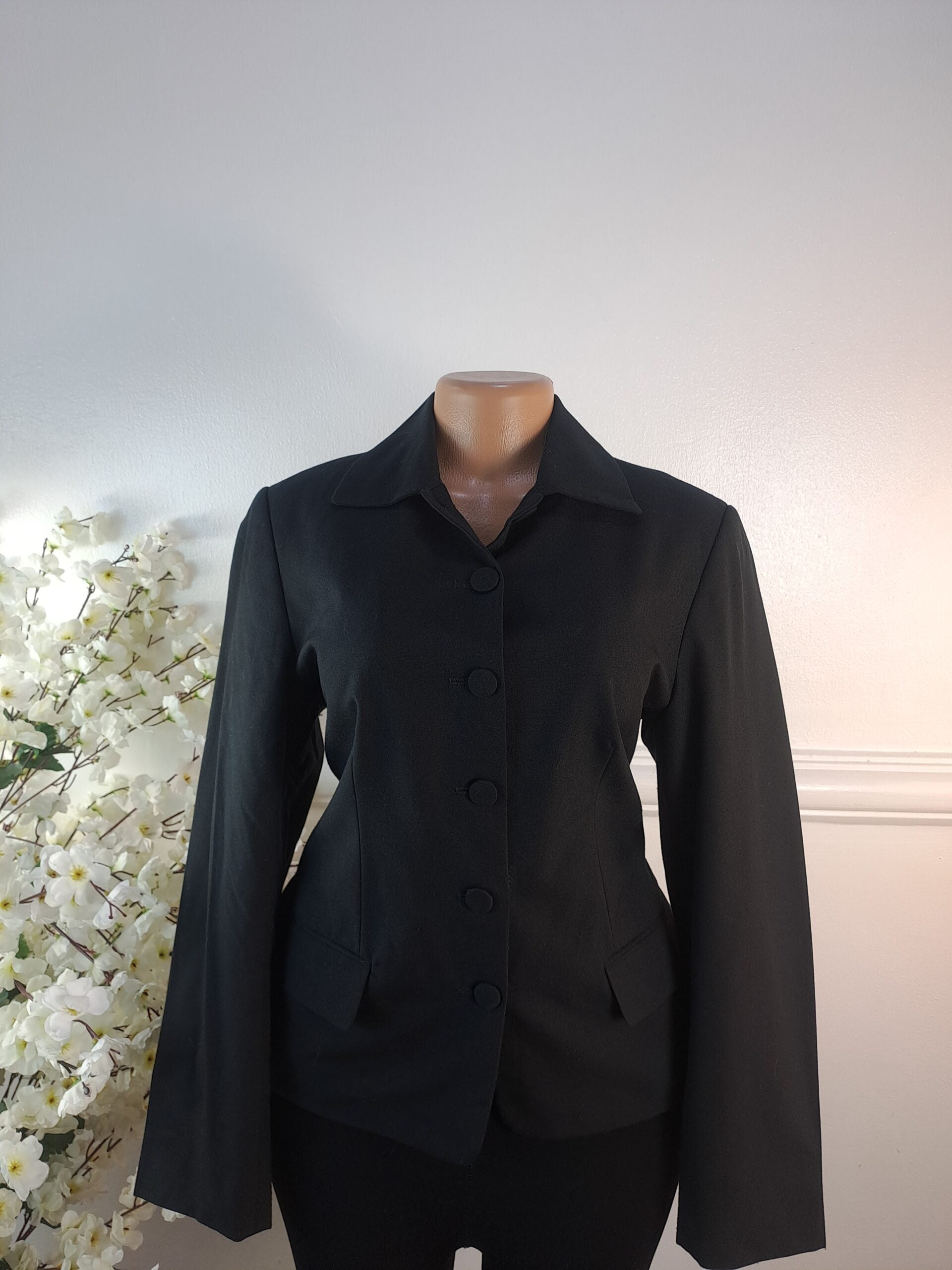BLAZER UK SIZE 8 [LENGTH 26 INCHES, BLACK] image 0