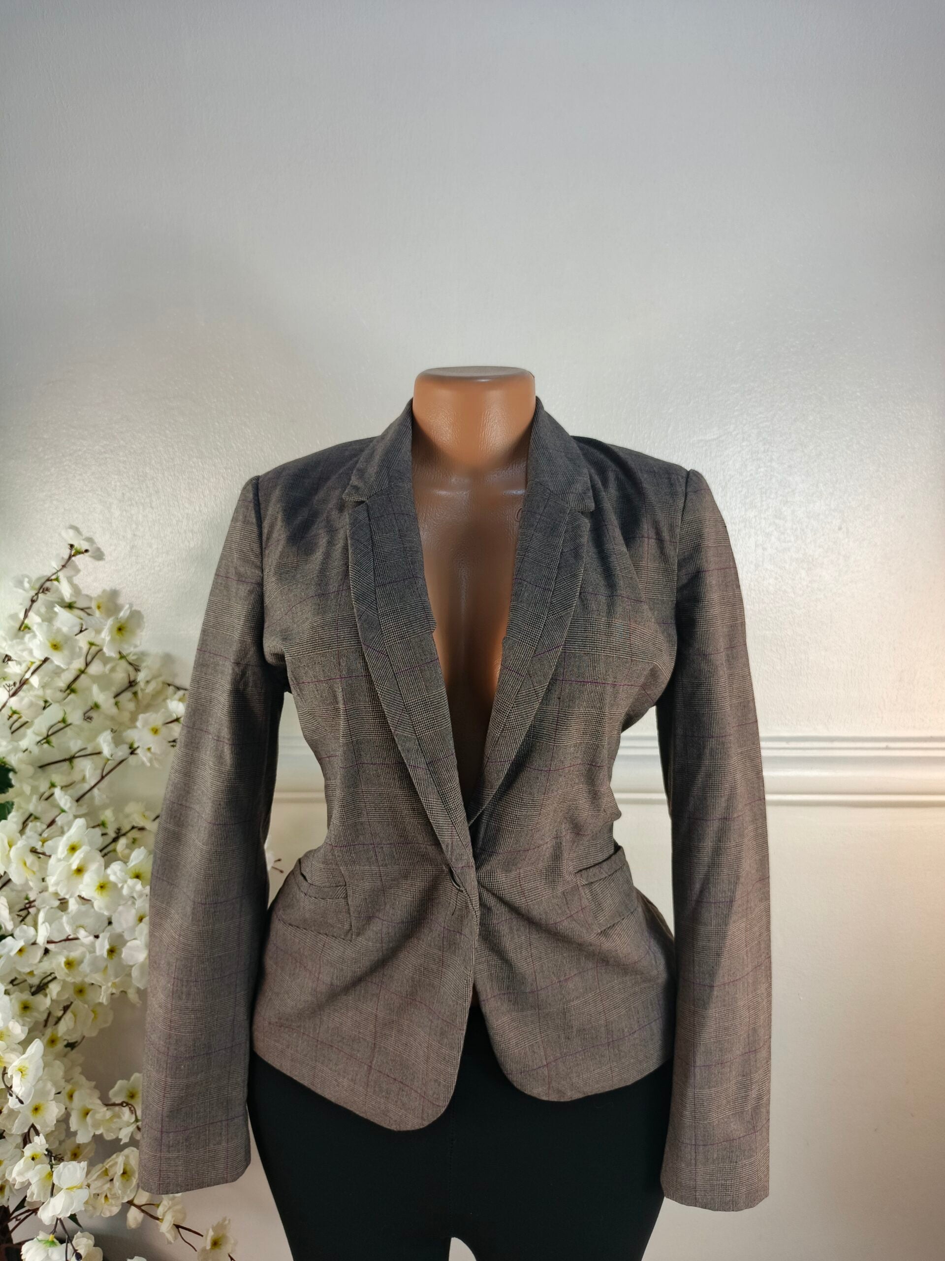 NEXT UK SIZE 10 [LENGTH 24 INCHES, CHECKERS] image 0