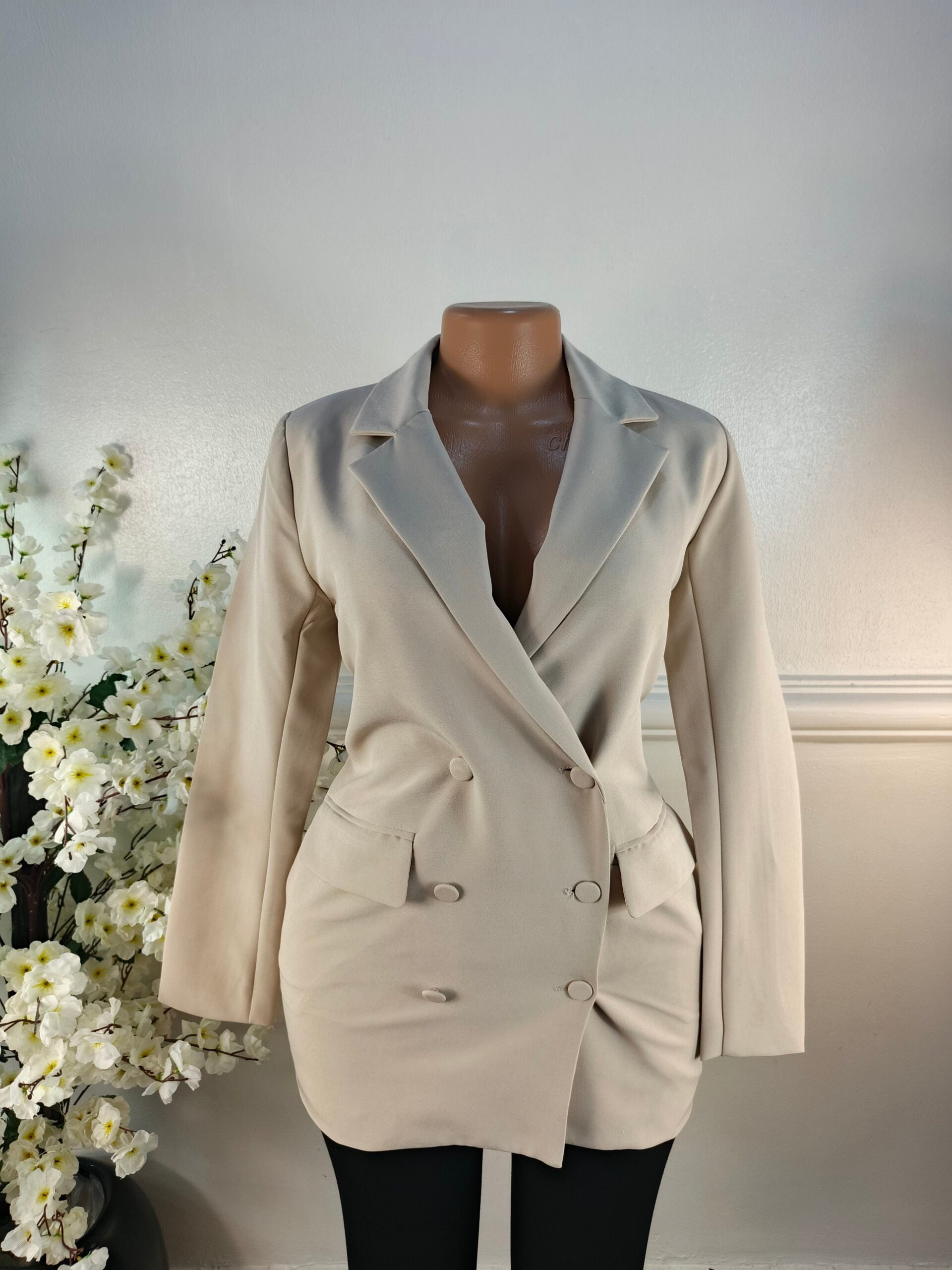 PRETTYLITTLETHING UK SIZE 8 [LENGTH 29 INCHES, BROWN] image 0