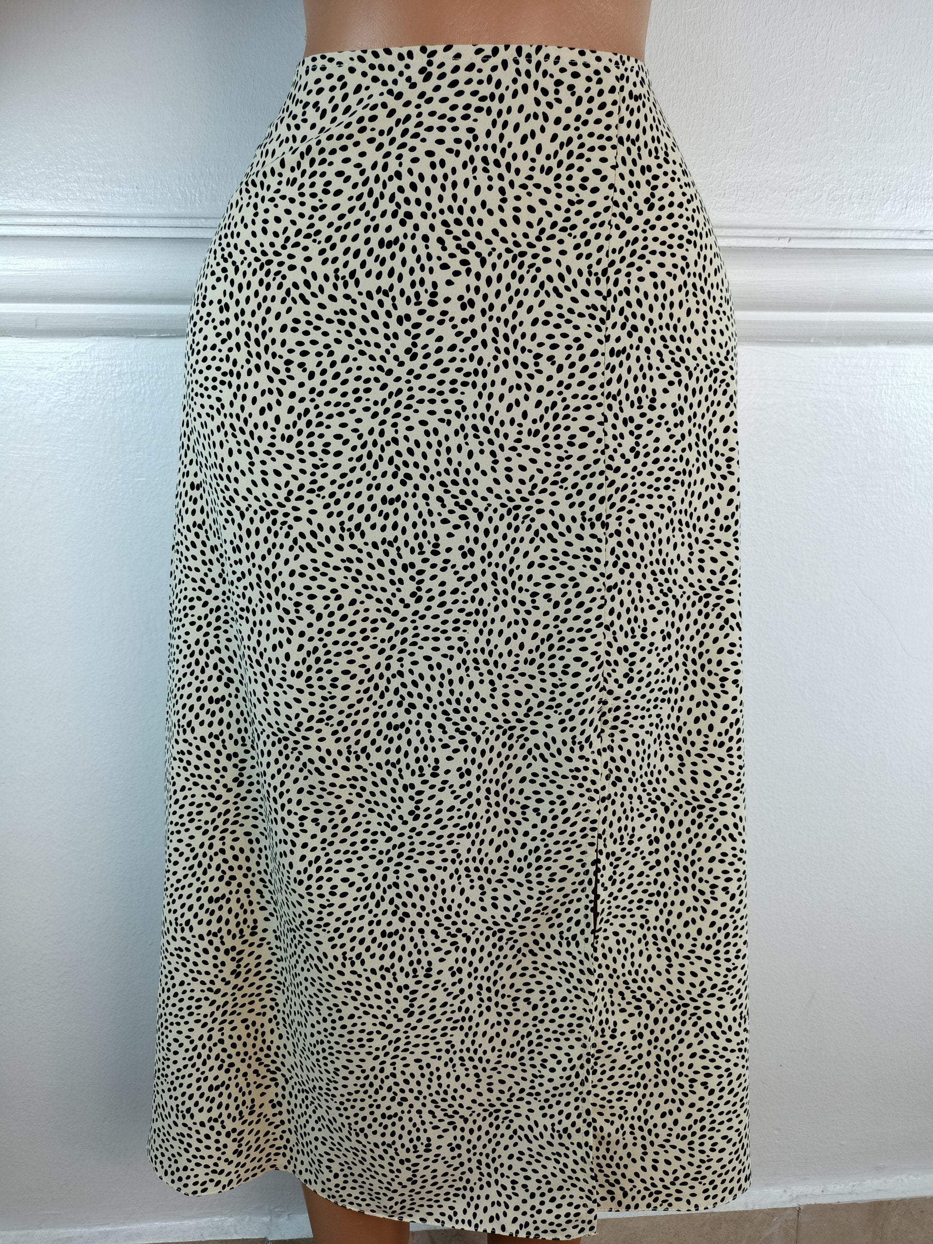 PRIMARK UK 10, L-33 INCHES image 0