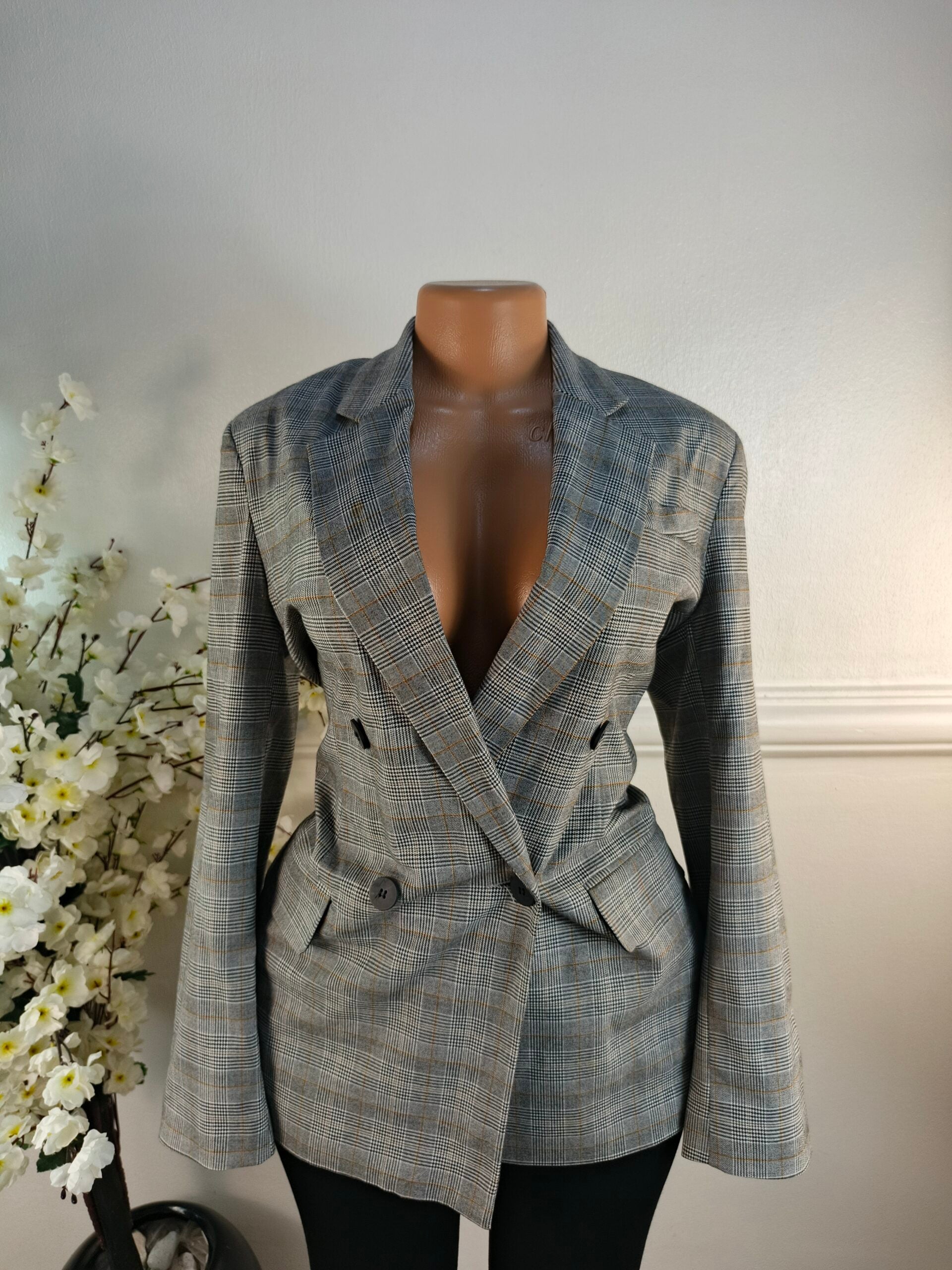 TOPSHOP UK SIZE 10 [LENGHT 28 INCHES, CHECKERS] image 0