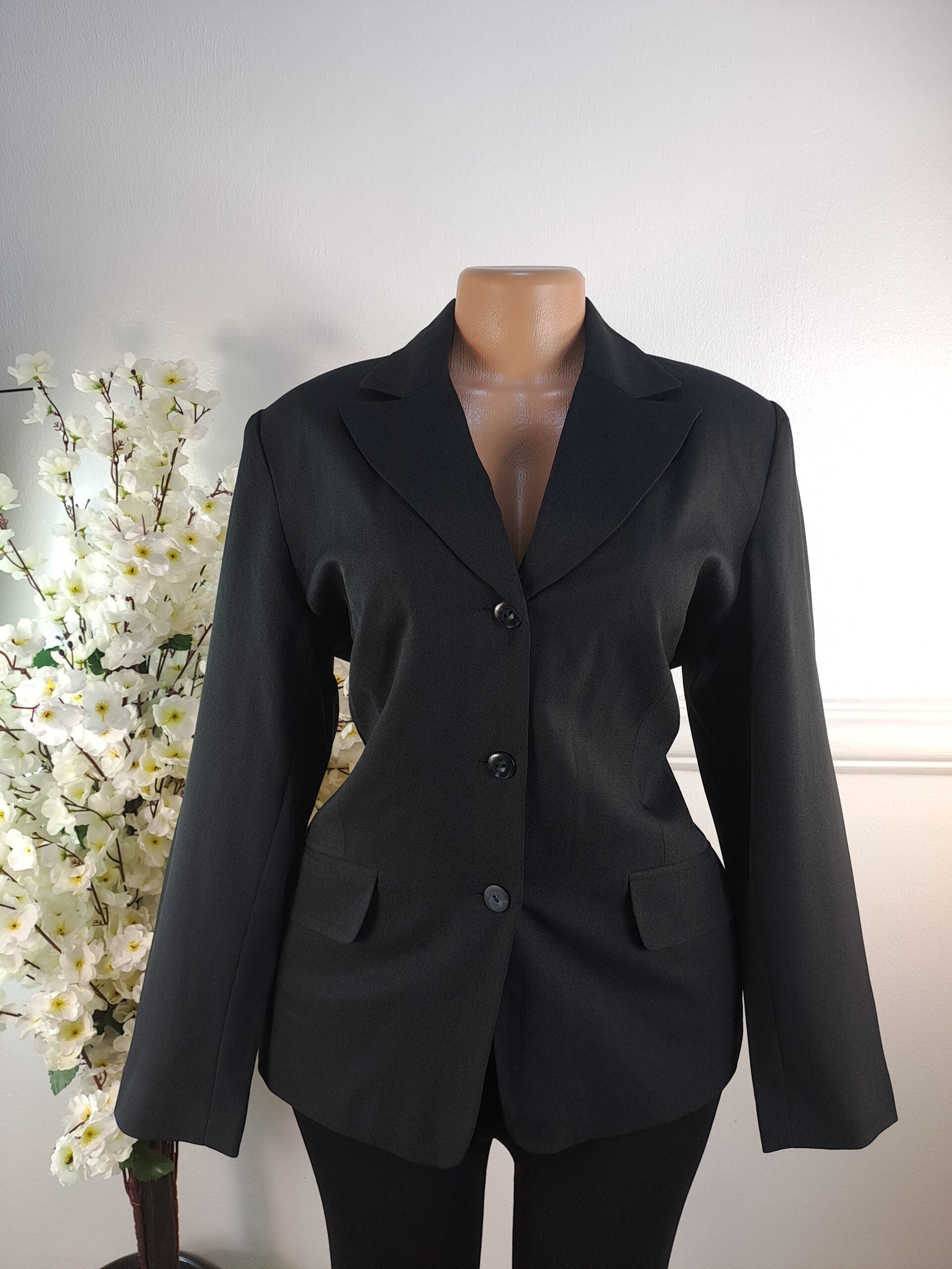 CLASSICS UK SIZE 16 [LENGTH 28 INCHES, BLACK] image 0