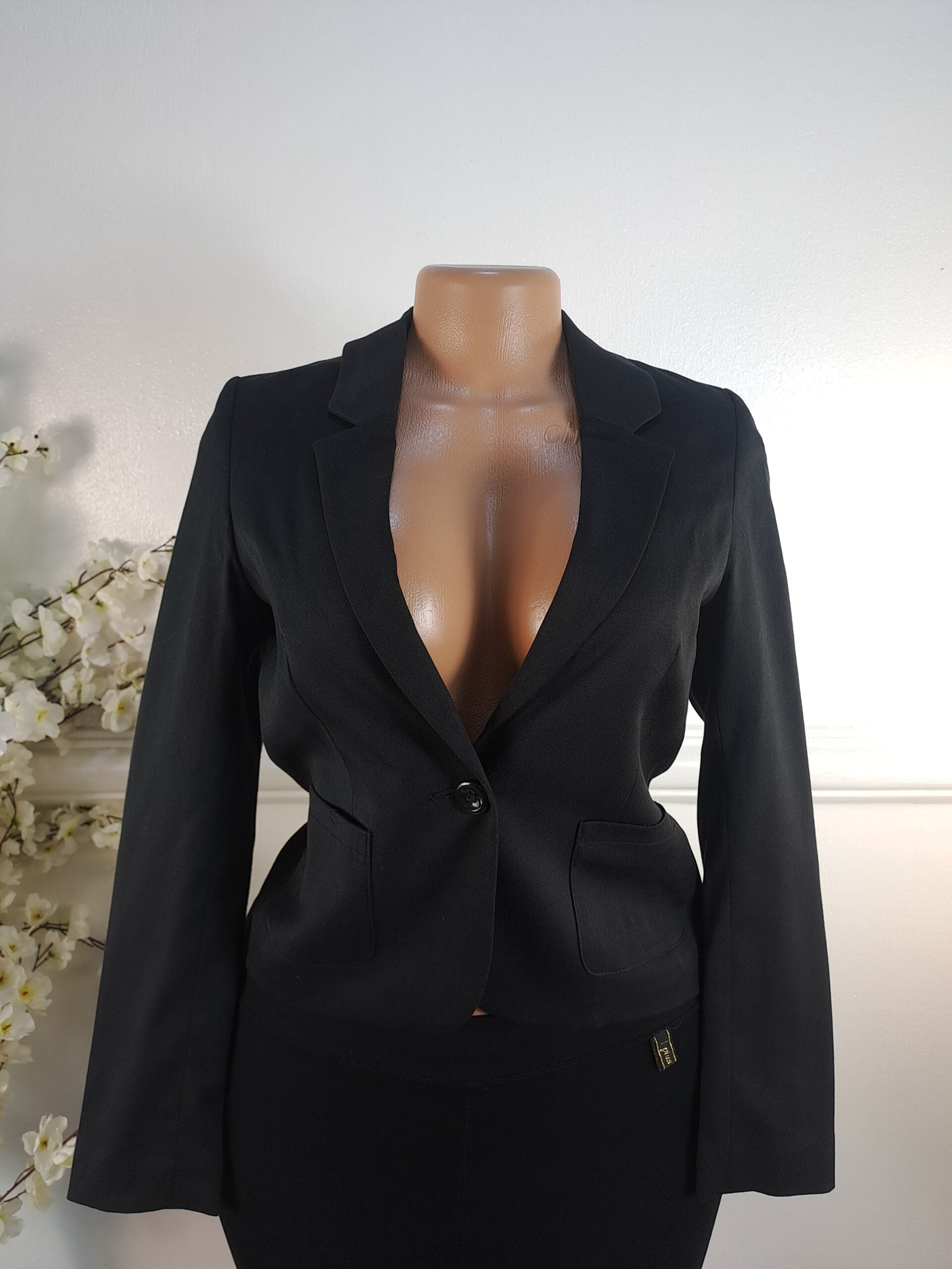DIVIDED UK SIZE 6 [LENGHT 20 INCHES, BLACK] image 0