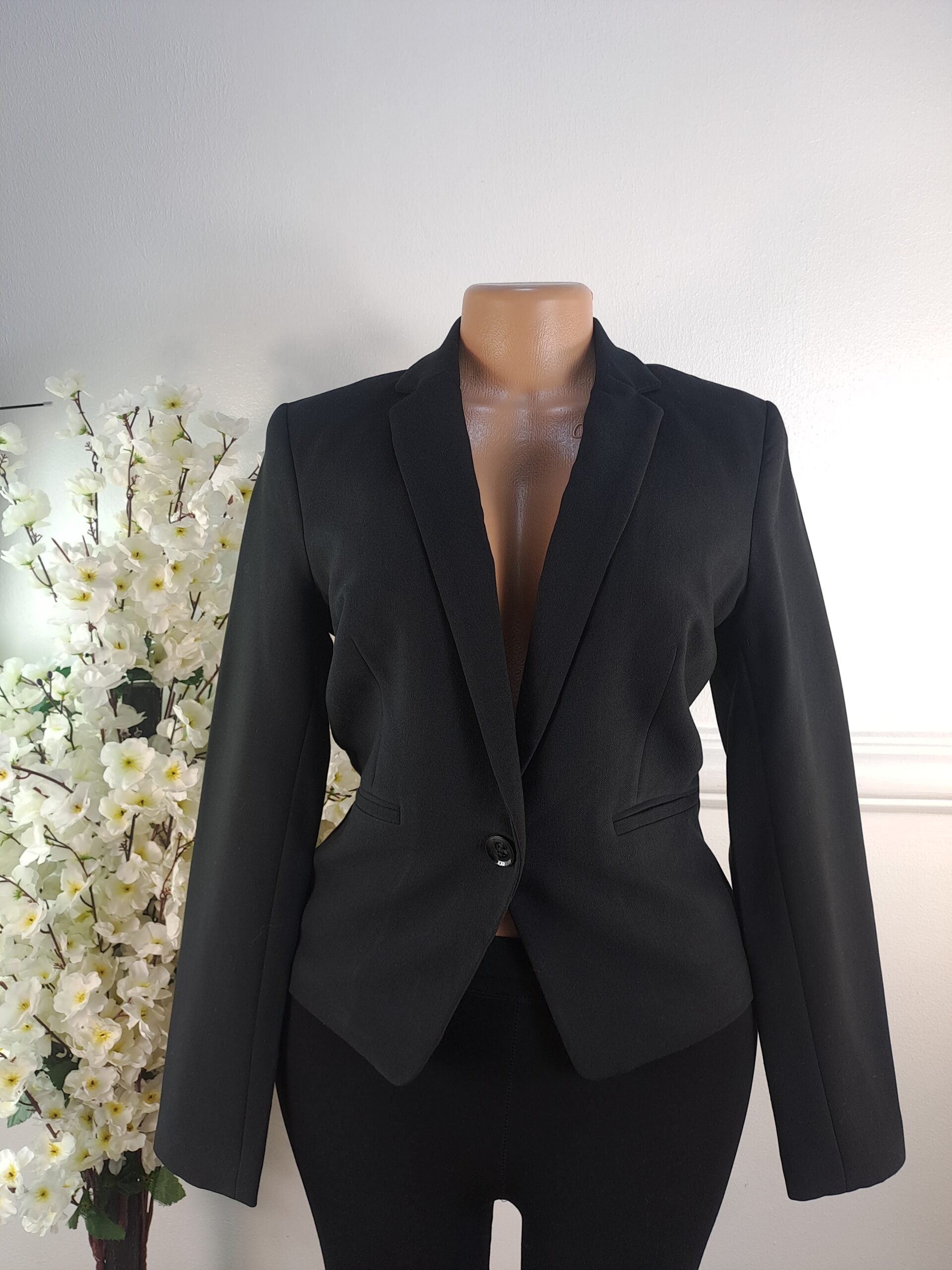BERSHKA UK SIZE 8 [LENGTH 24 INCHES, BLACK] image 0