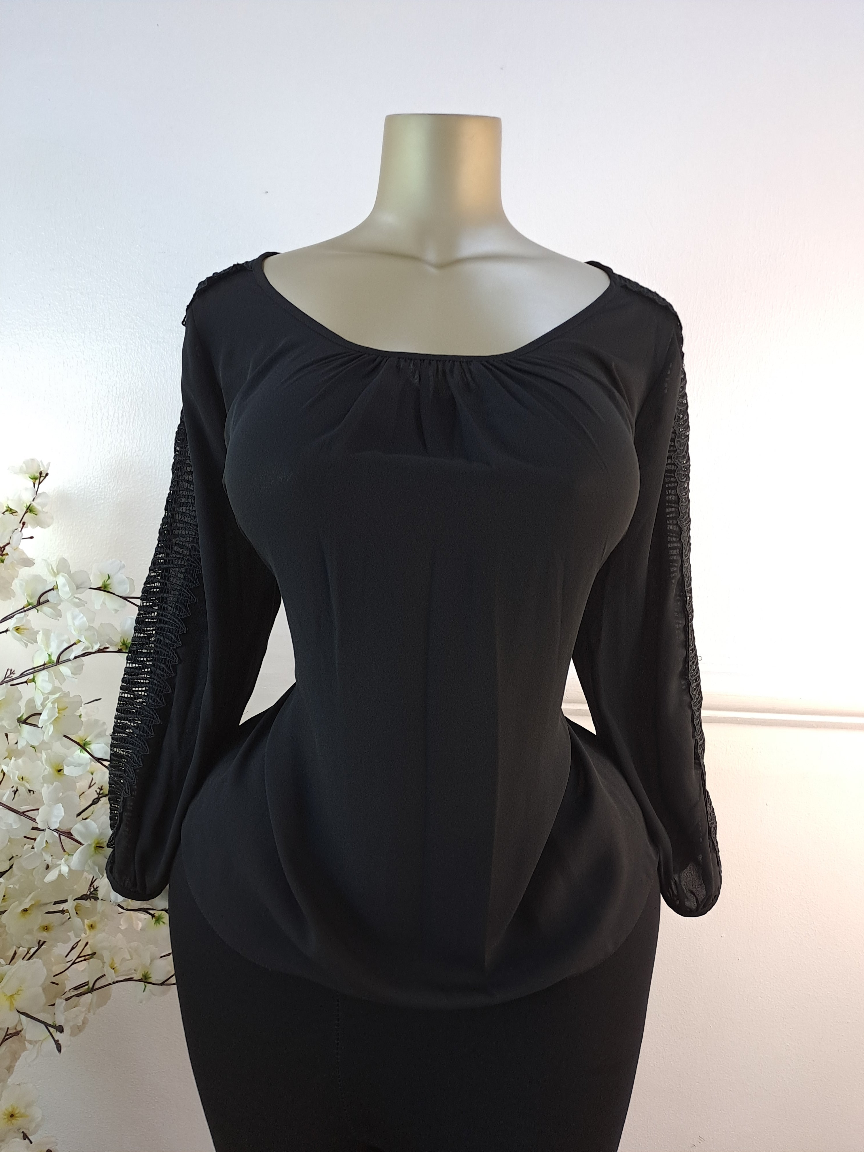 BOOHOO UK SIZE 16