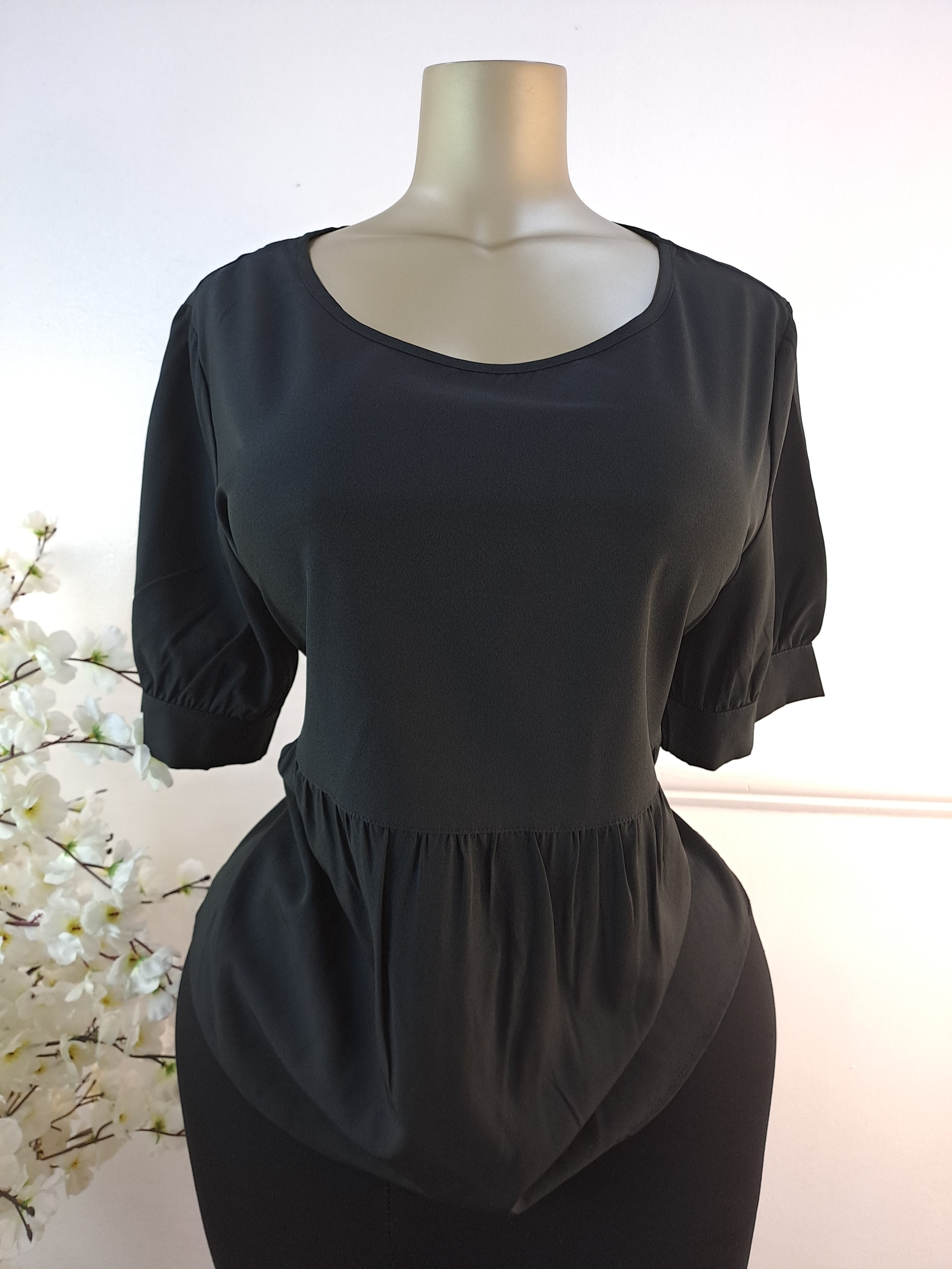 TOP UK SIZE 16