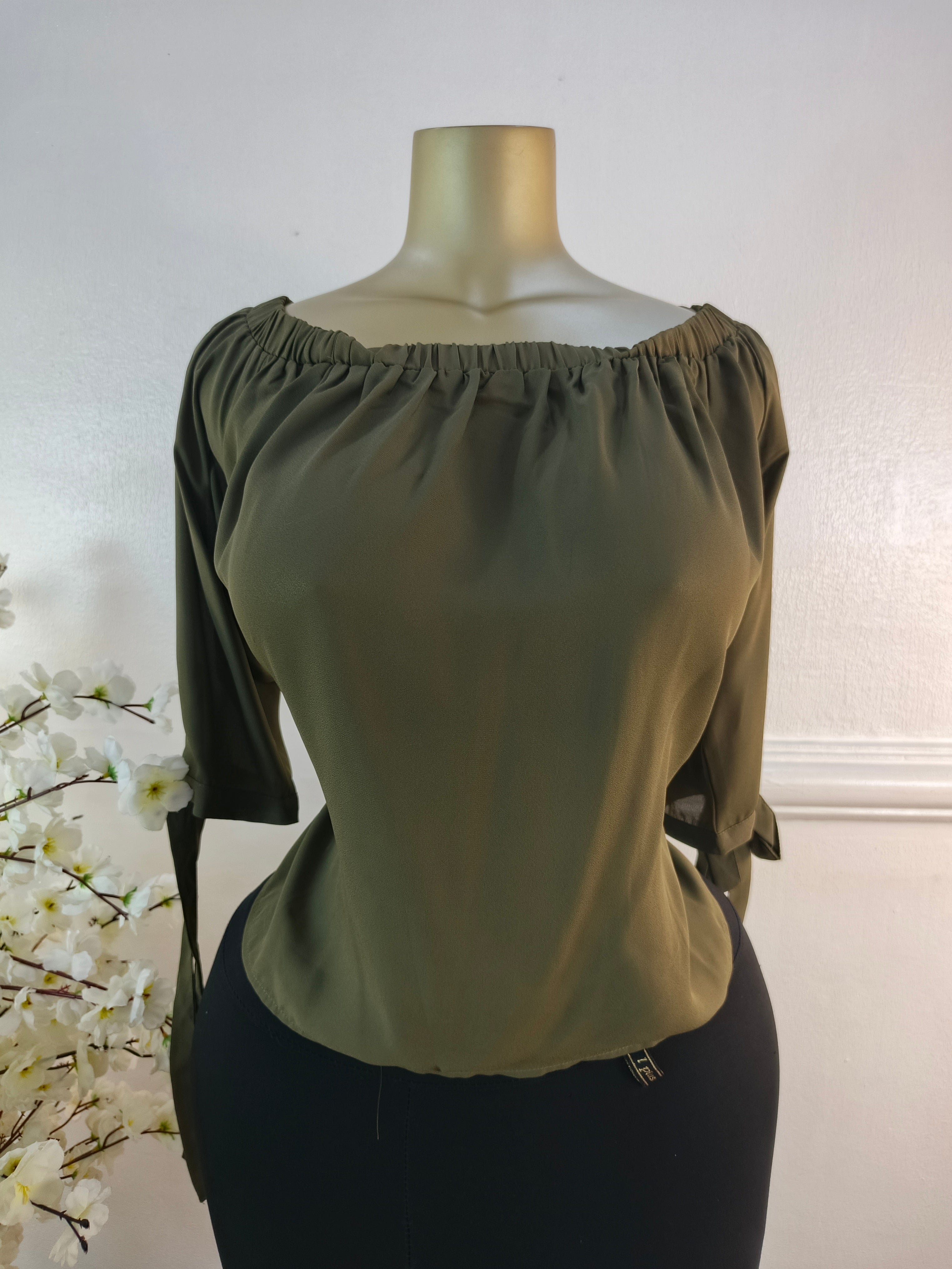 CAMEO ROSE UK SIZE 16