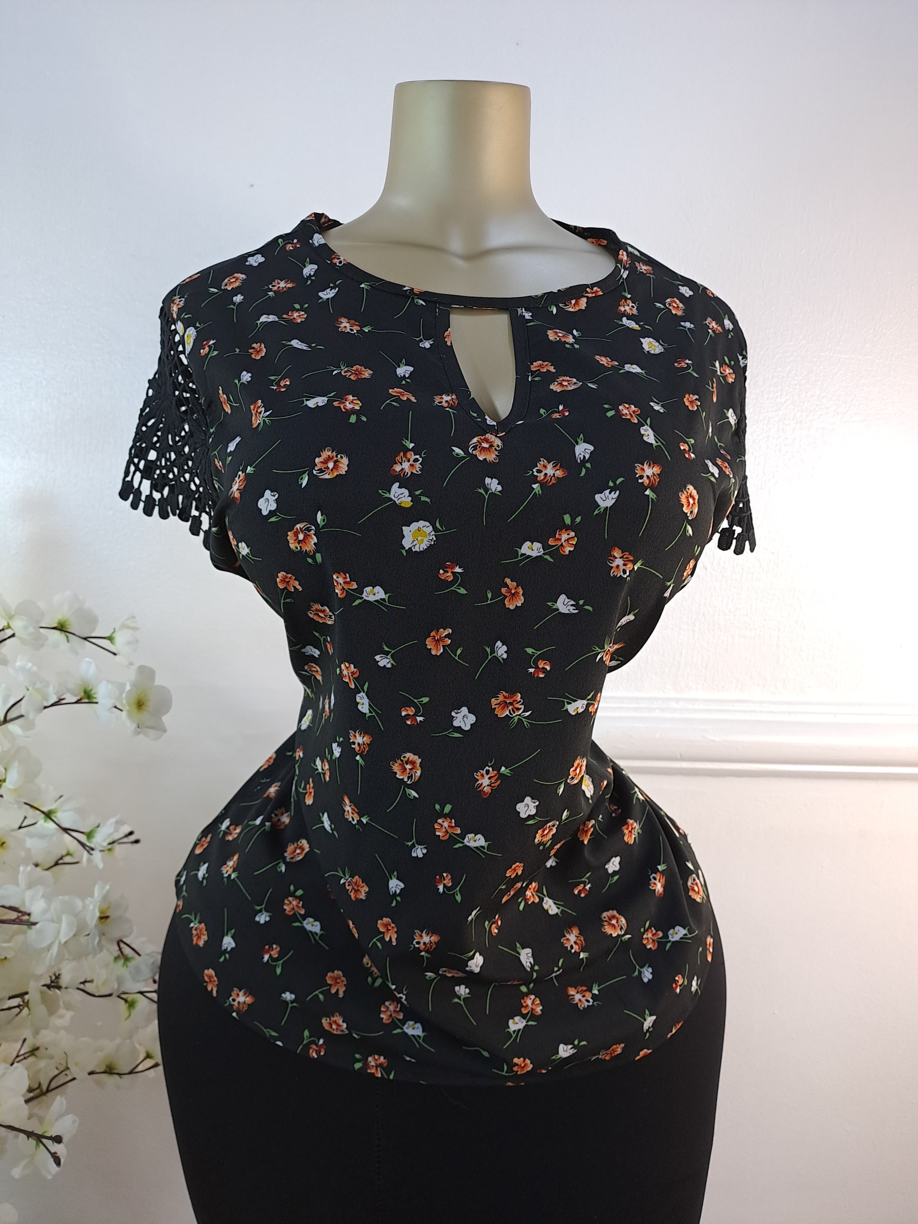 TOP UK SIZE 16