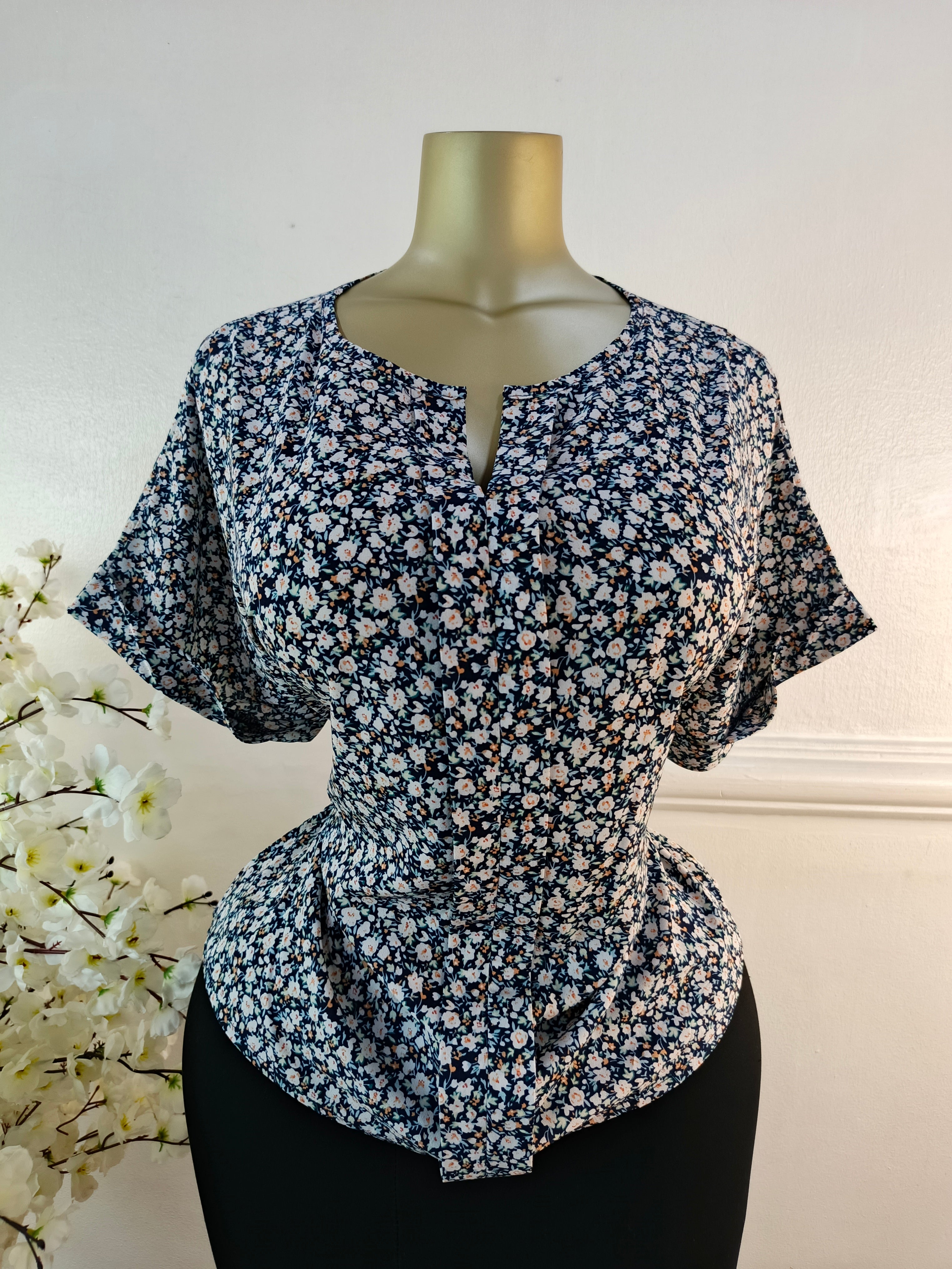 TOP UK SIZE 16