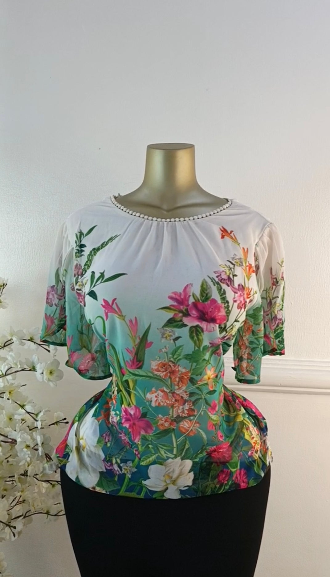 LOVE & ROSES UK SIZE 16