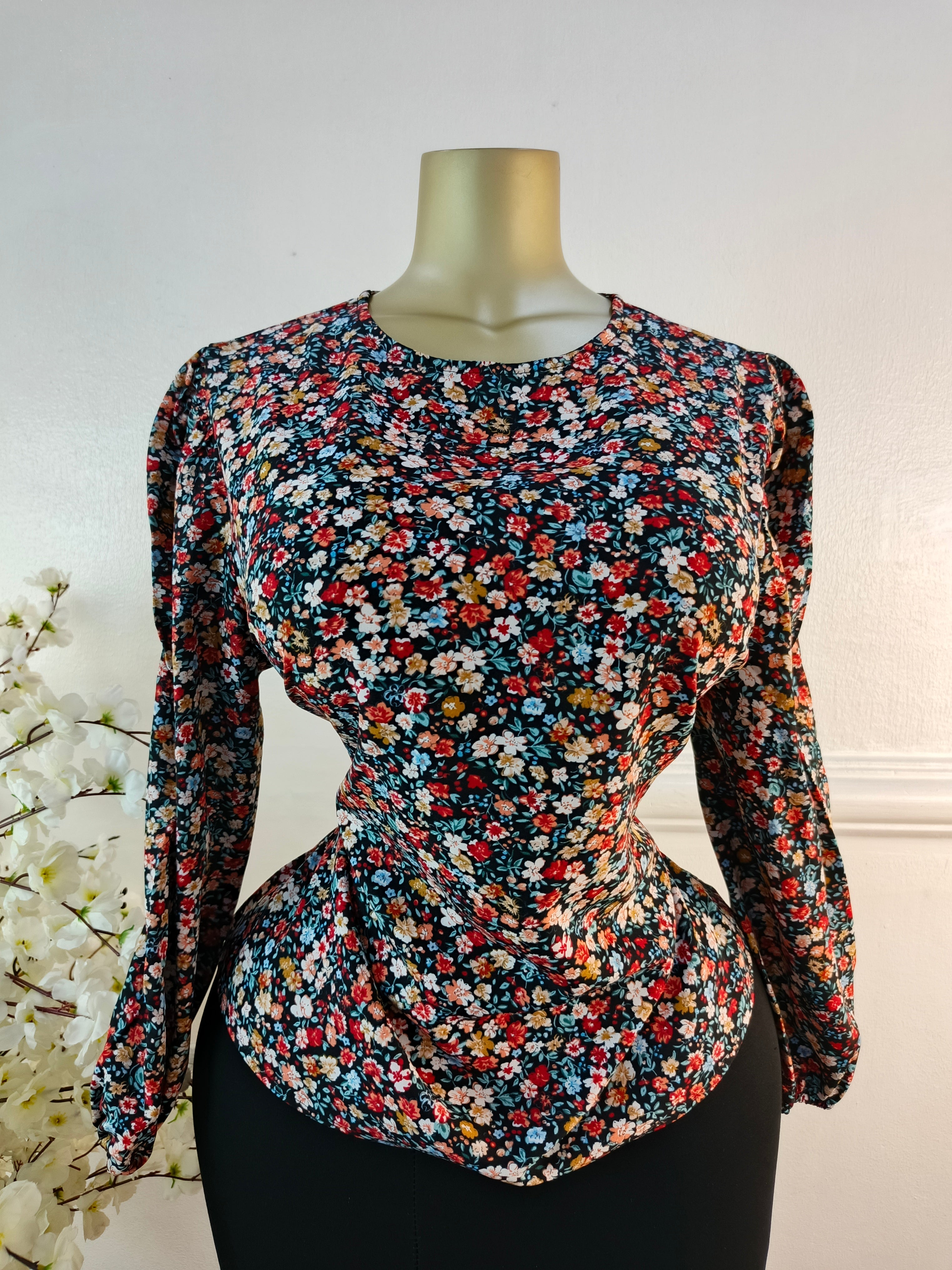 TOP UK SIZE 18