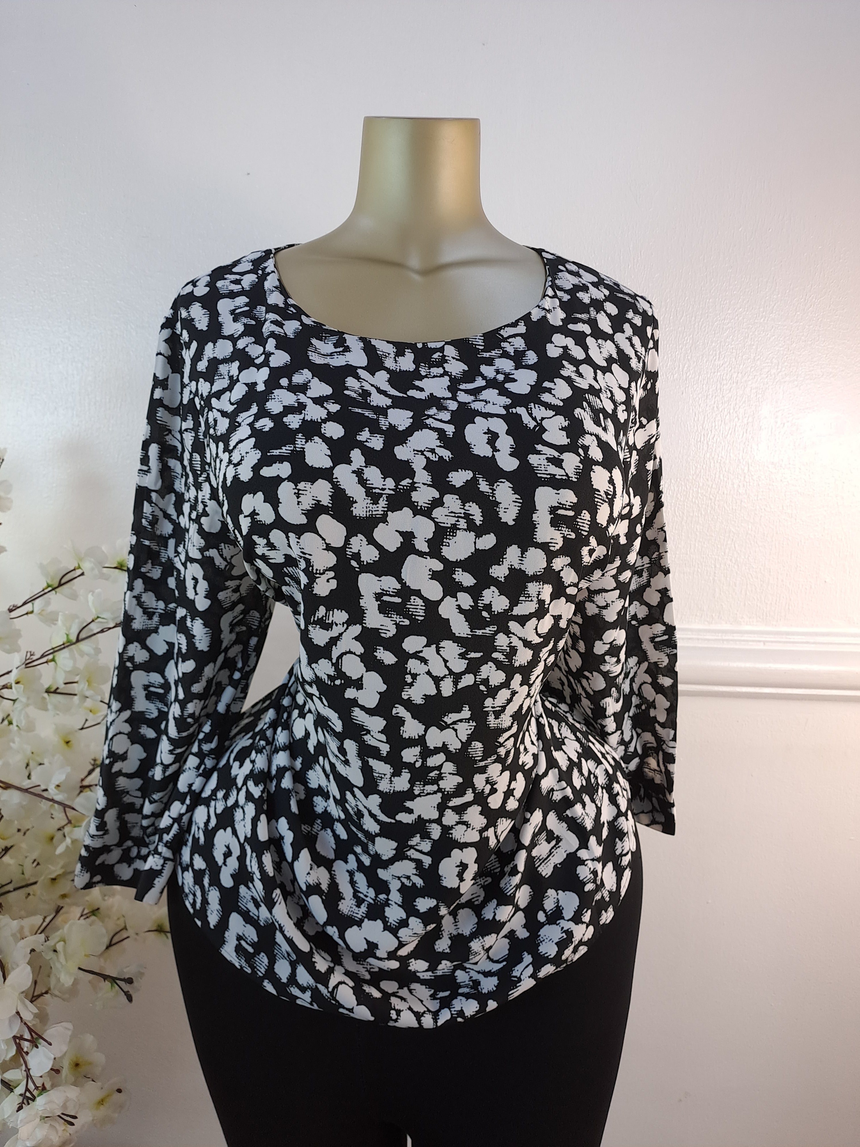 TOP UK SIZE 20