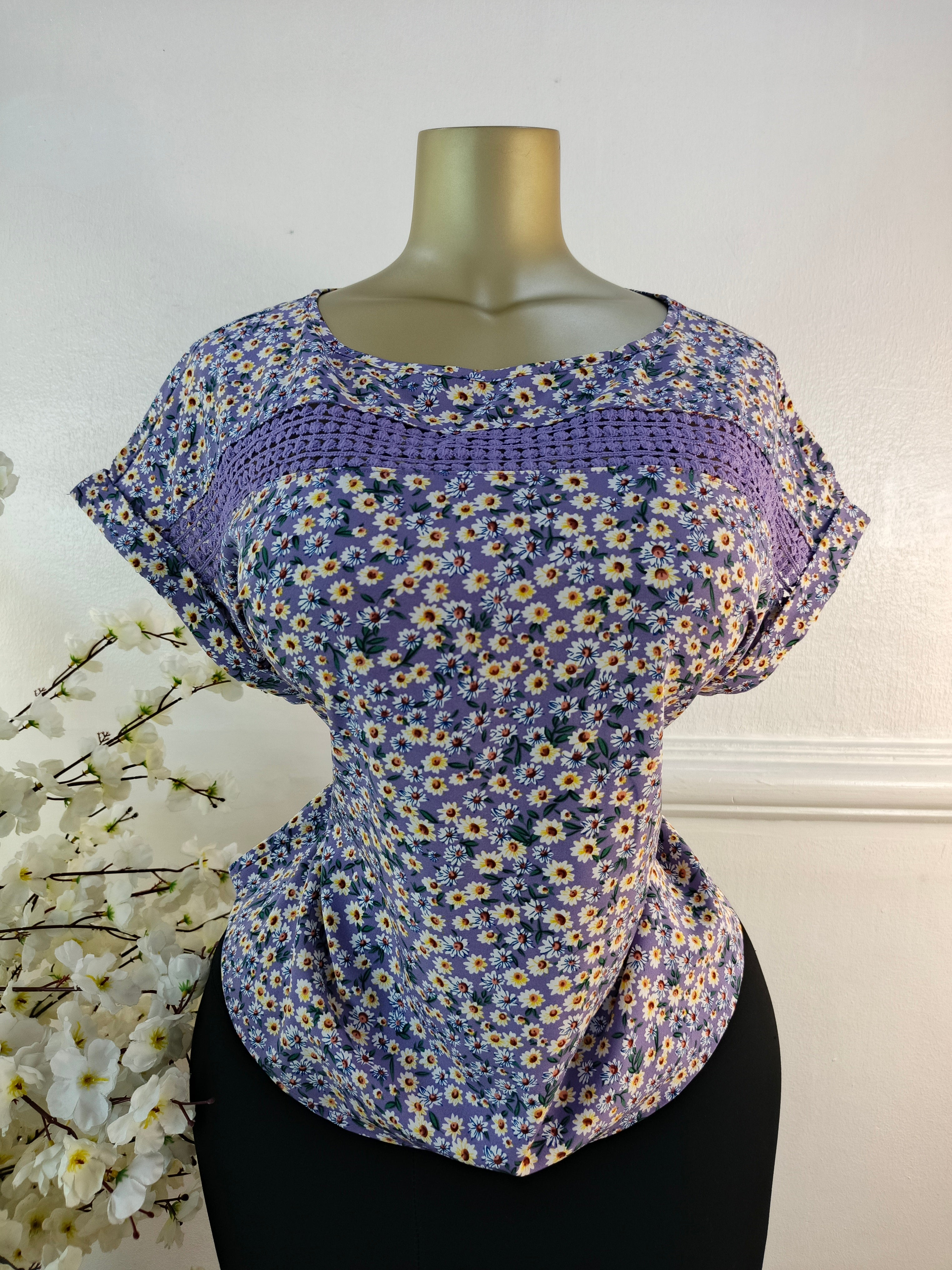 TOP UK SIZE 18