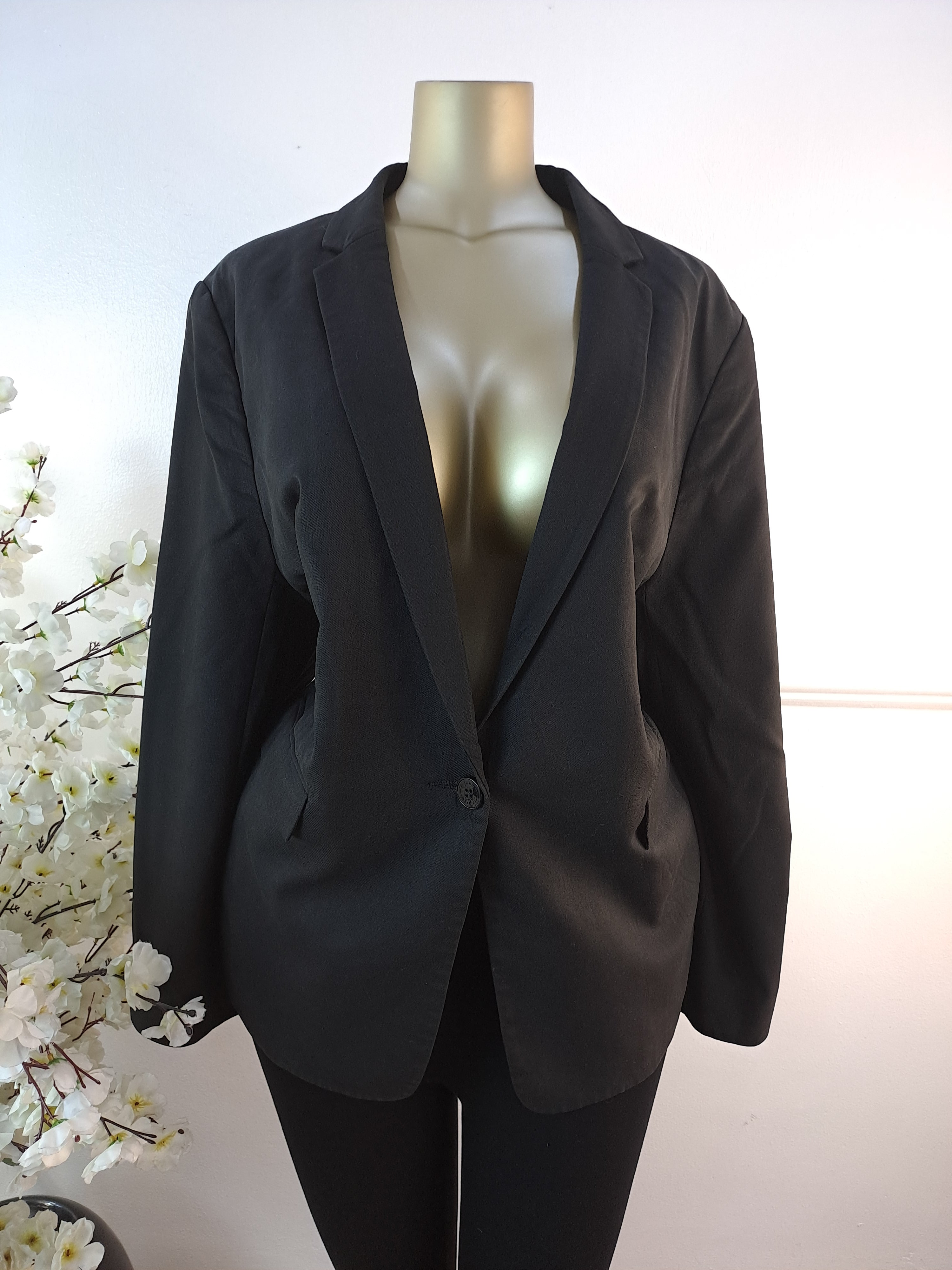 NEXT TAILORING UK SIZE 22 [LENGTH 31 INCHES]