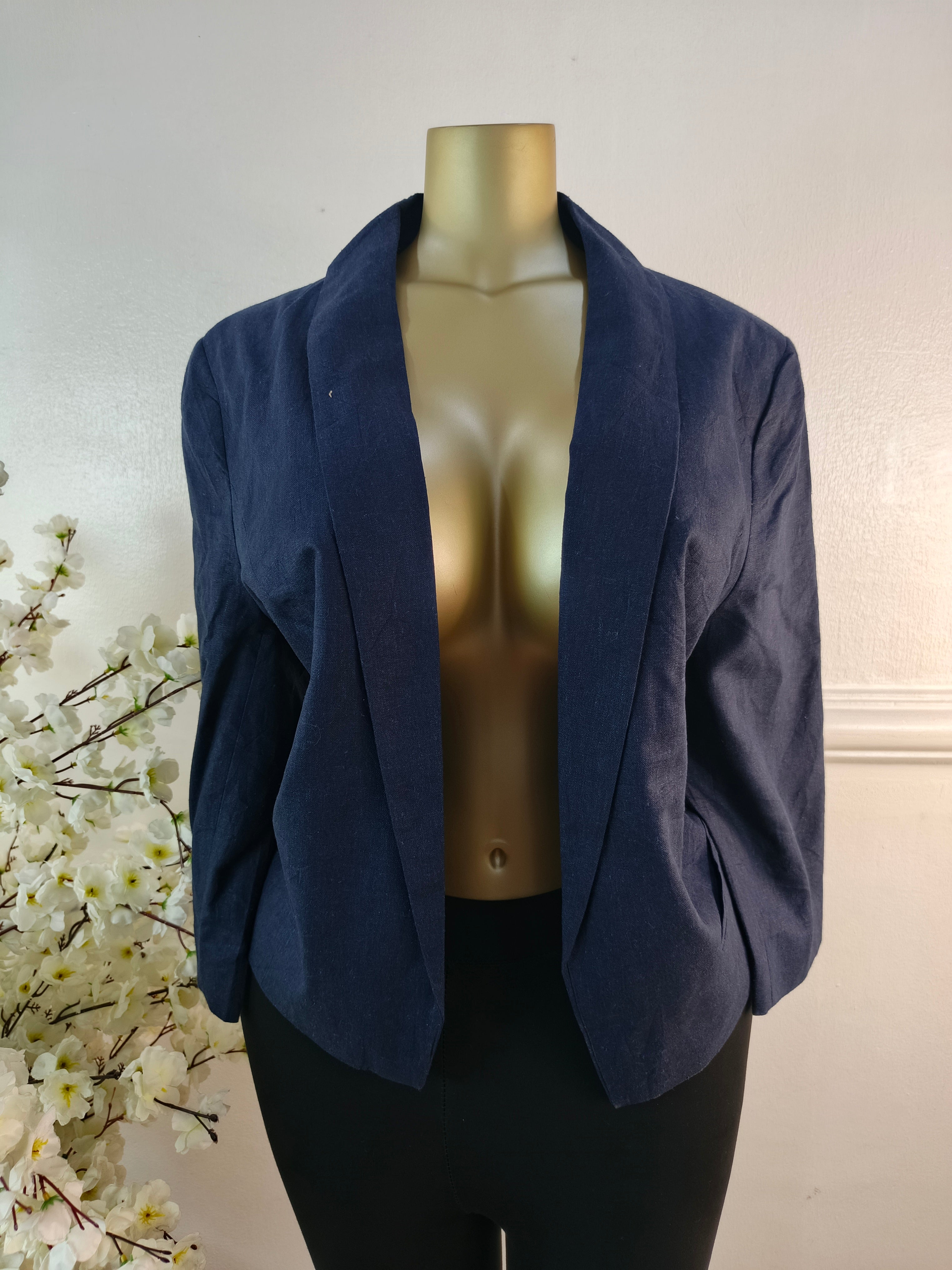 BONMARCHE UK SIZE 18 [LENGTH 25 INCHES]