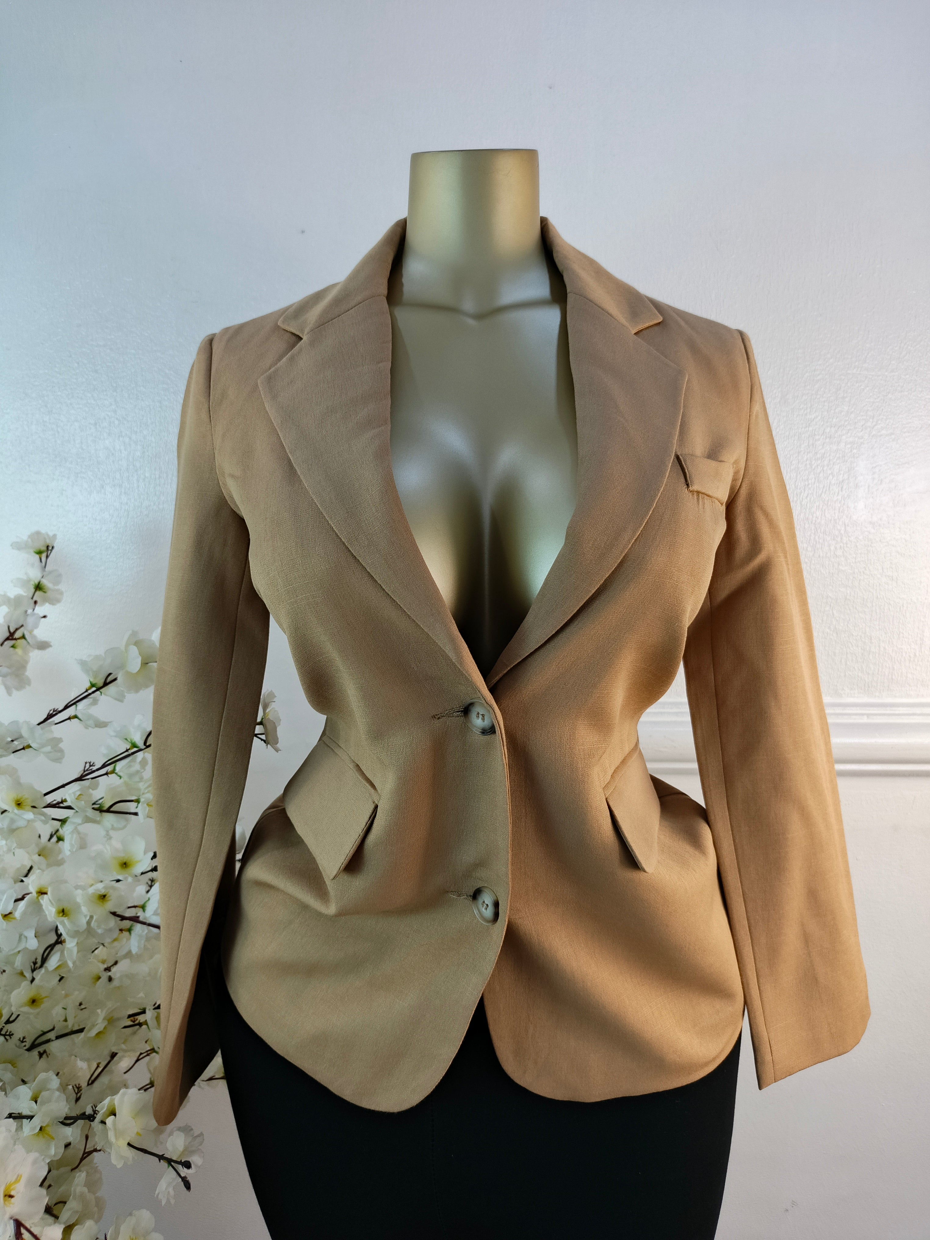 BOOHOO UK SIZE 6 [LENGTH 26 INCHES]