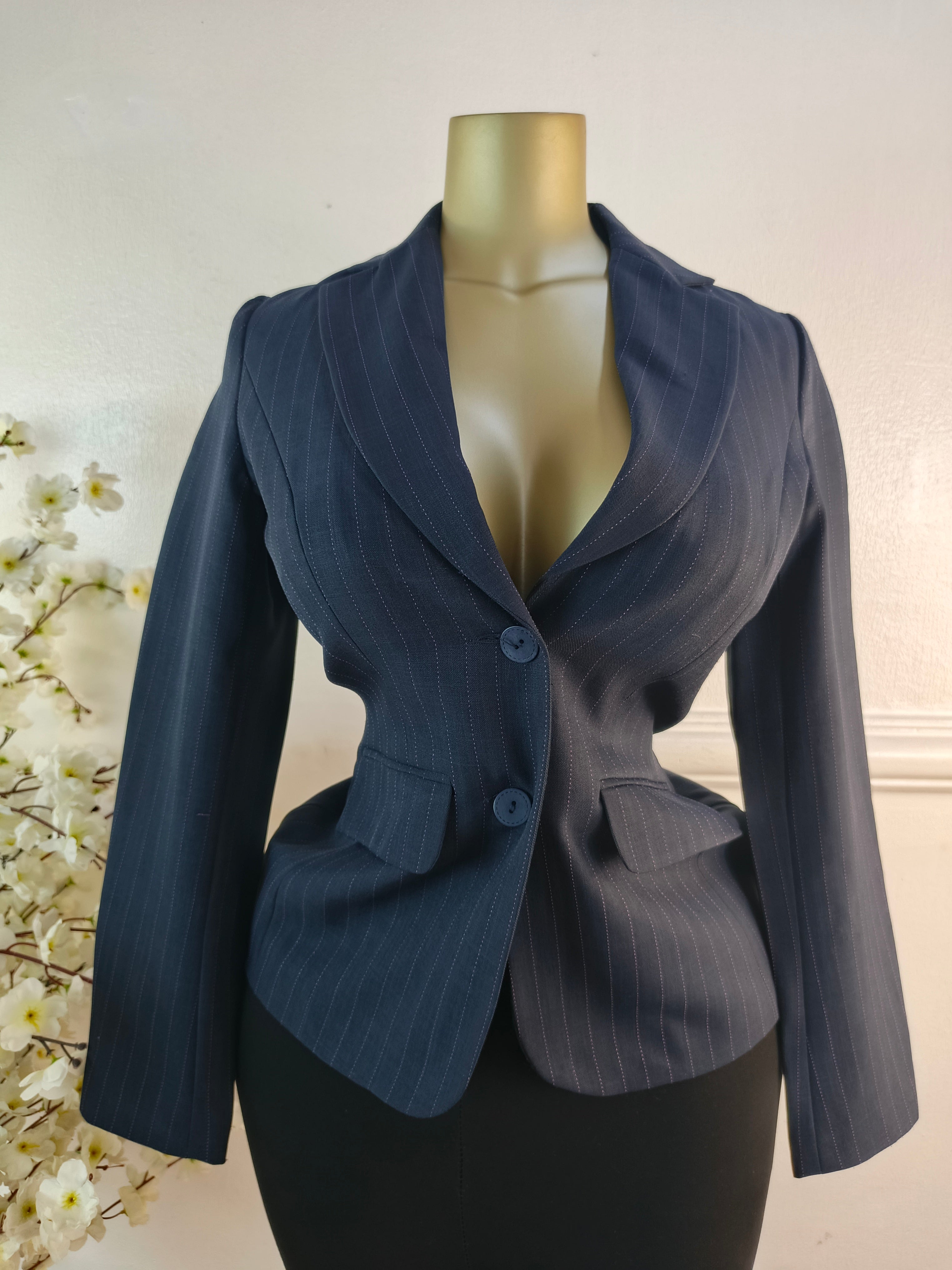 BLAZER UK SIZE 8 [LENGTH 26 INCHES]