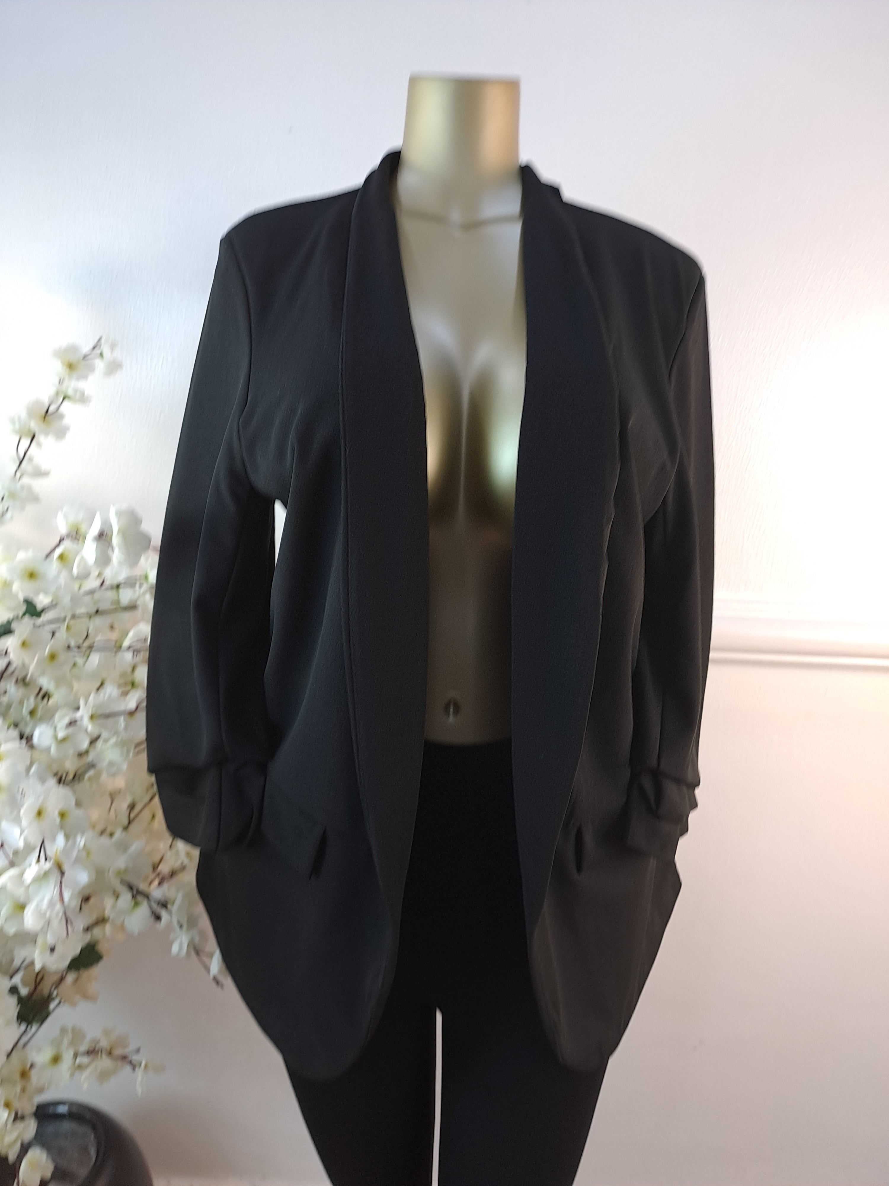 BOOHOO UK SIZE 18 [LENGTH 32 INCHES]