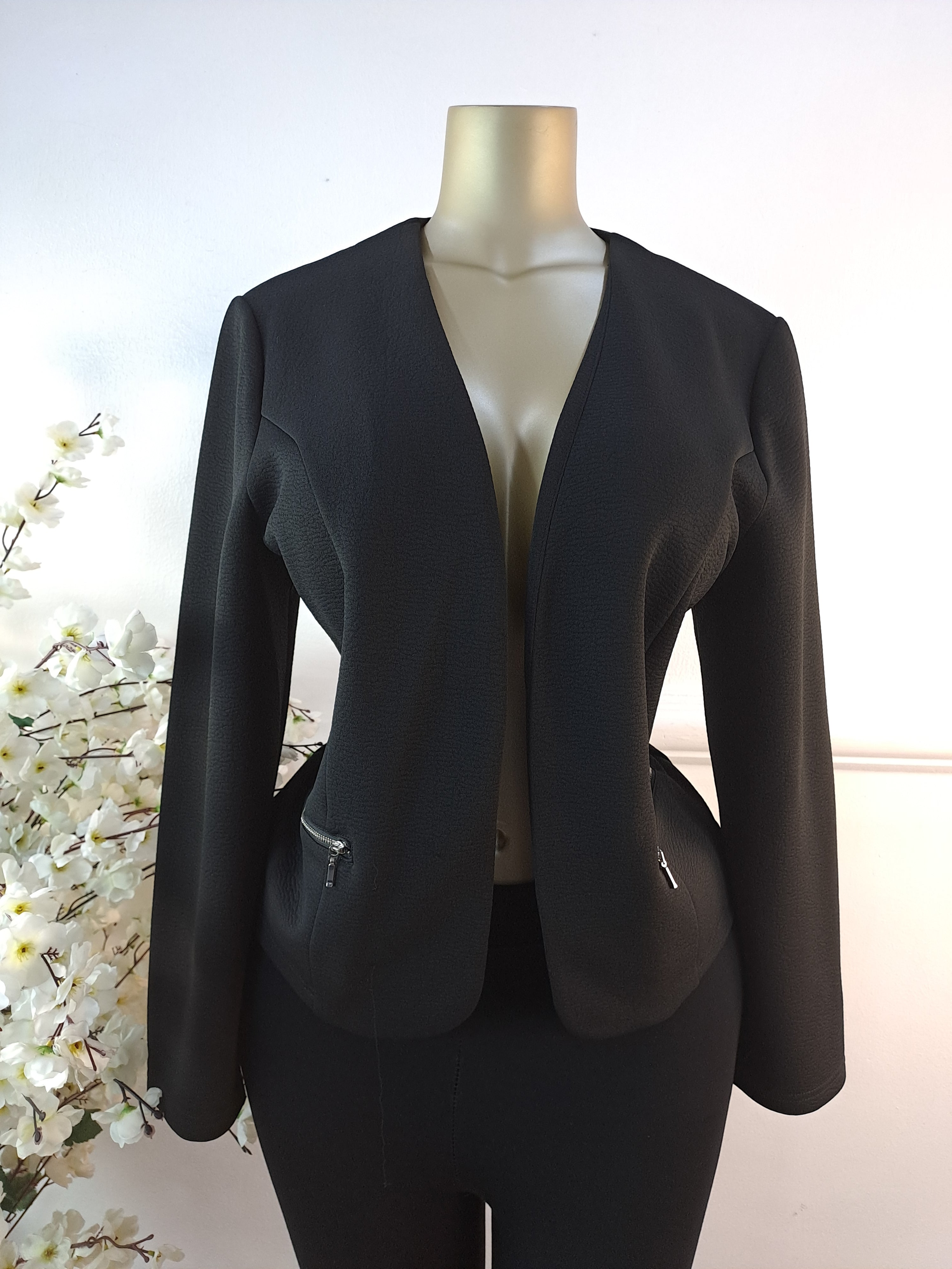 ATMOSPHERE UK SIZE 8 [LENGTH 24 INCHES]