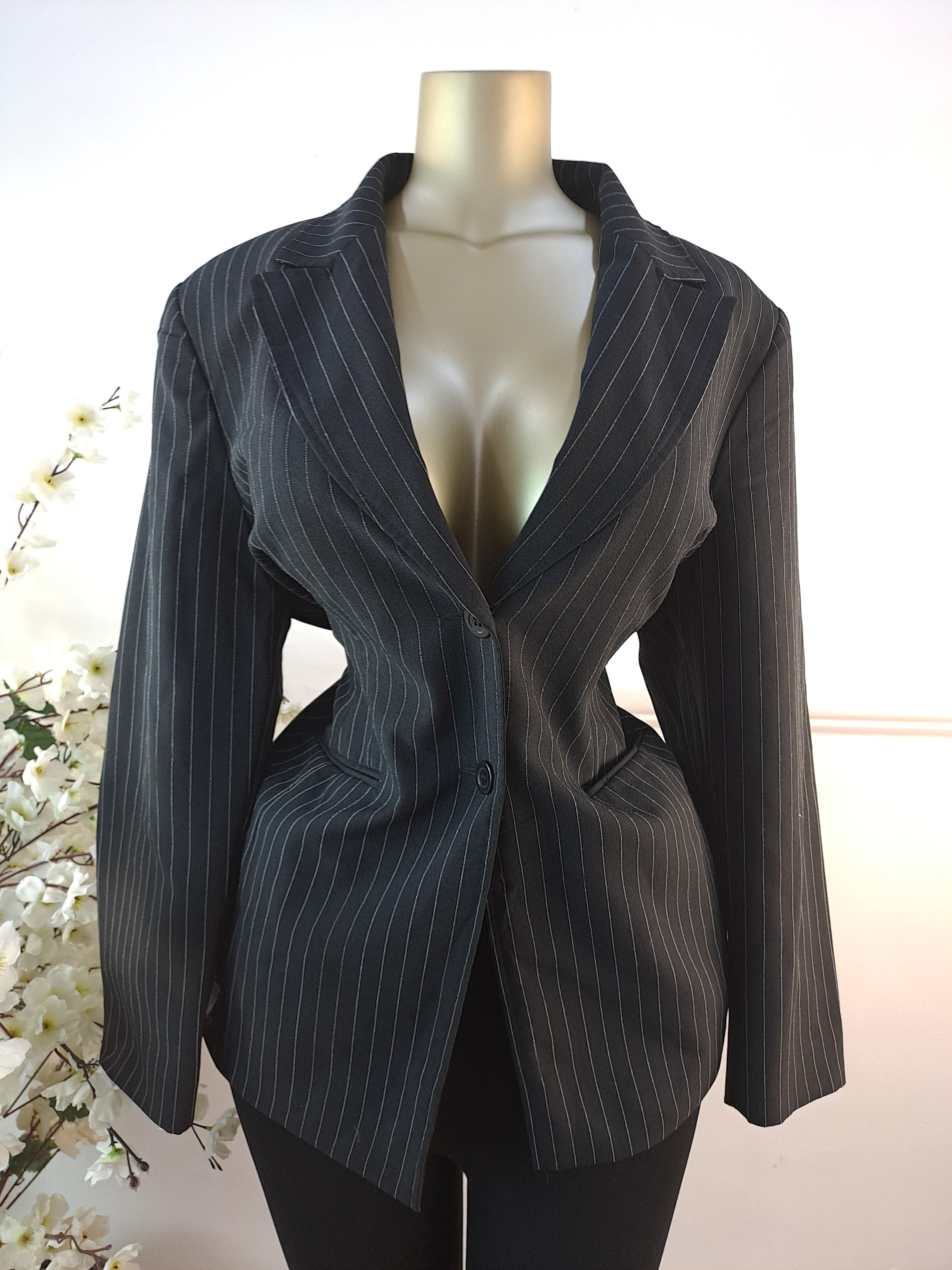 BLAZER UK SIZE 18 [LENGTH 30 INCHES]
