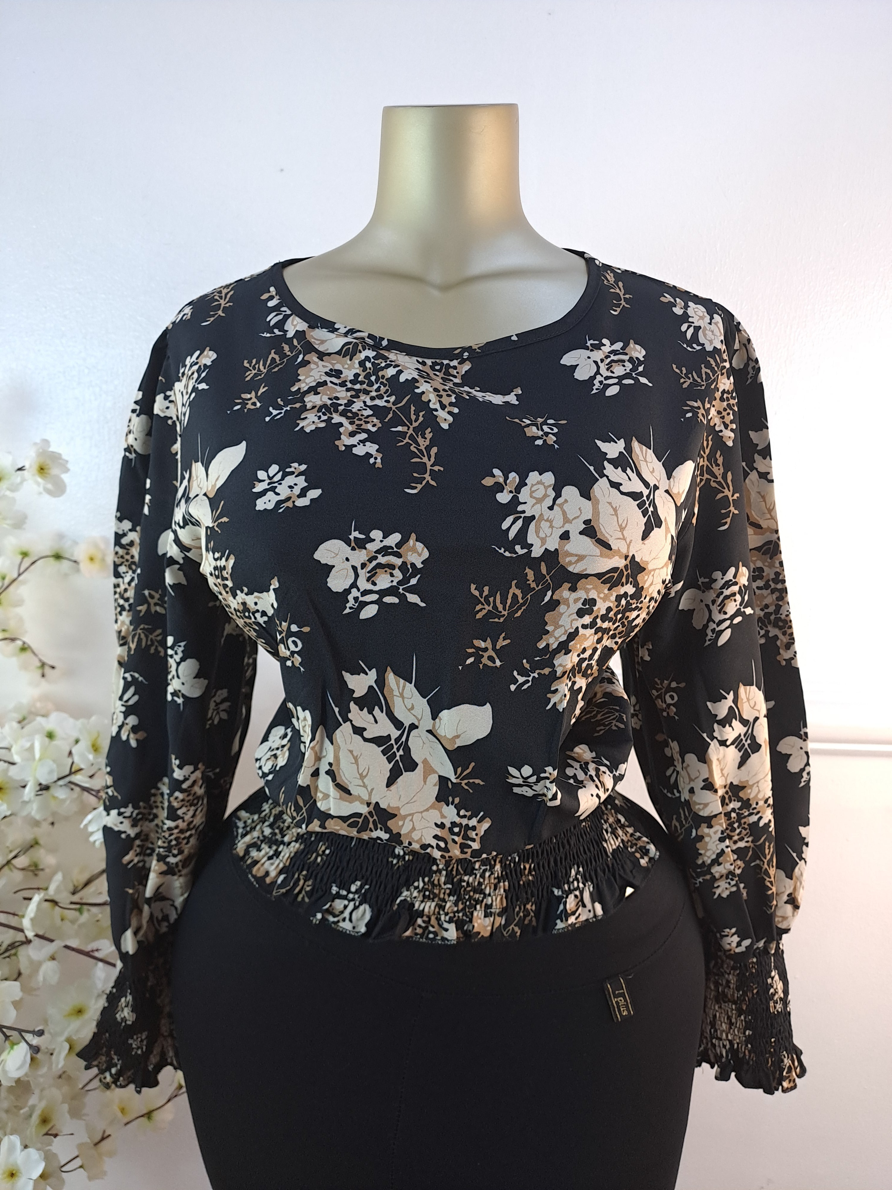 TOP UK SIZE 14