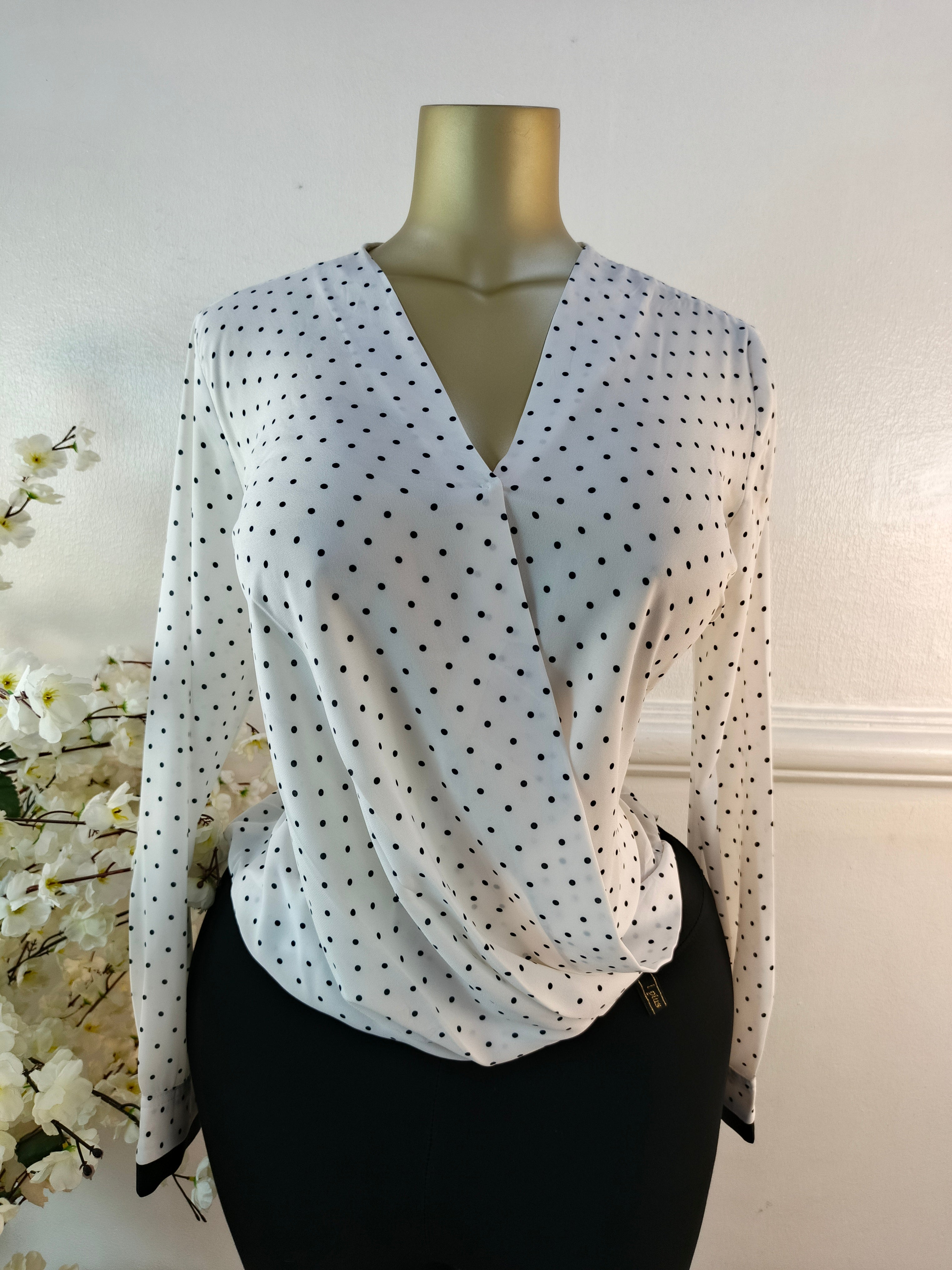 EMMA & OLIVIA UK SIZE 12