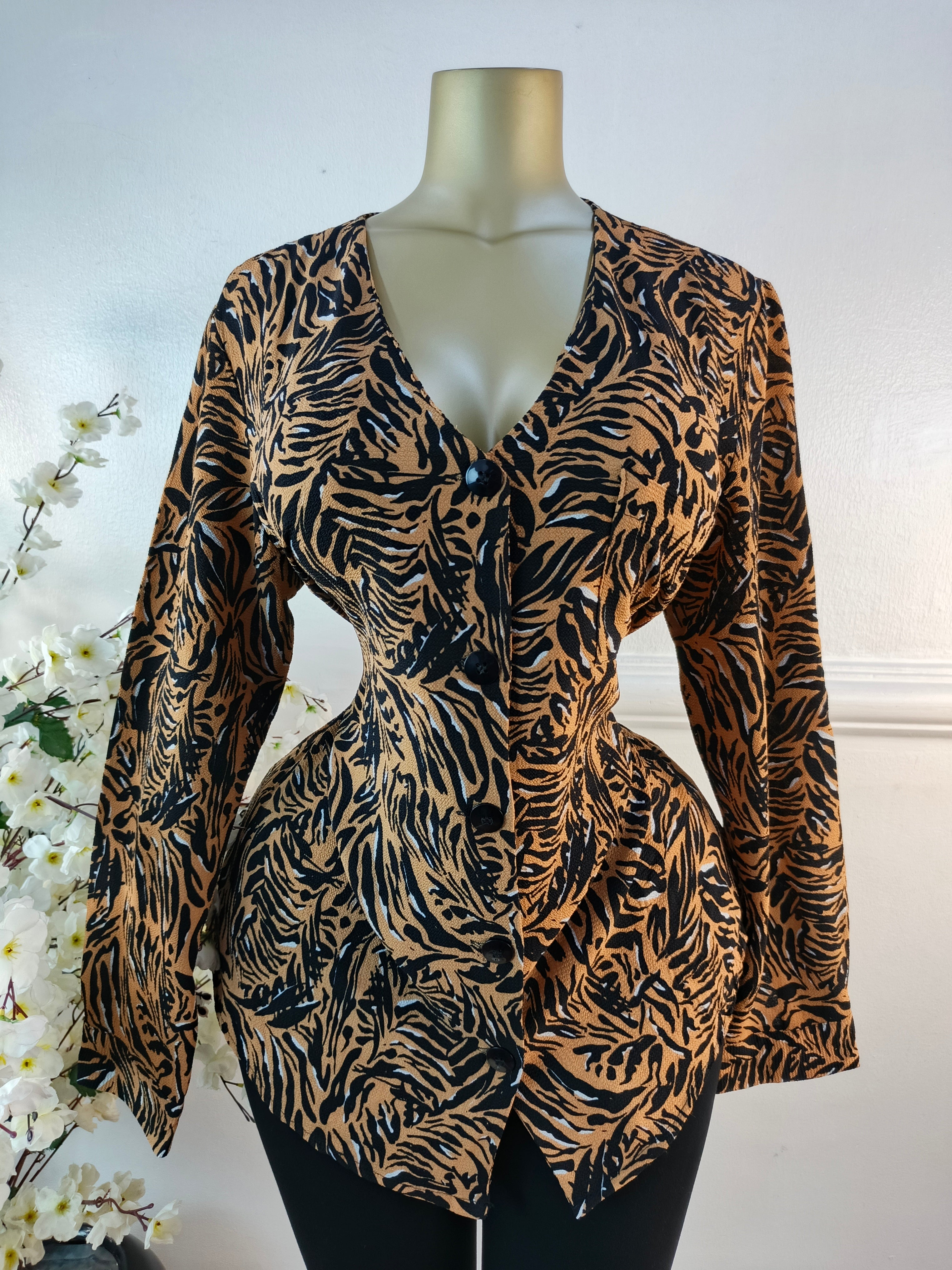 TOP UK SIZE 18