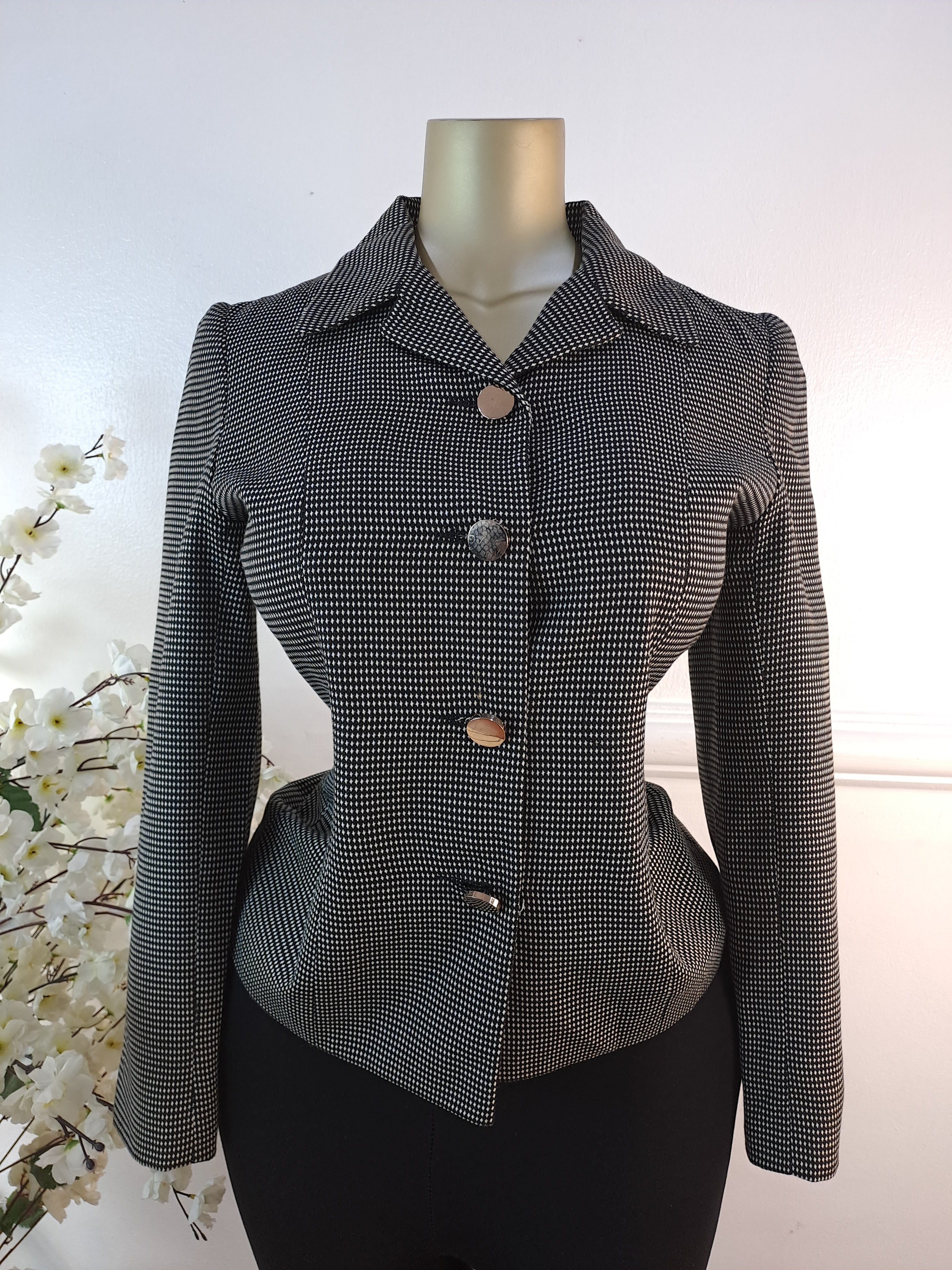 BLAZER UK SIZE 10 [LENGTH 24 INCHES]