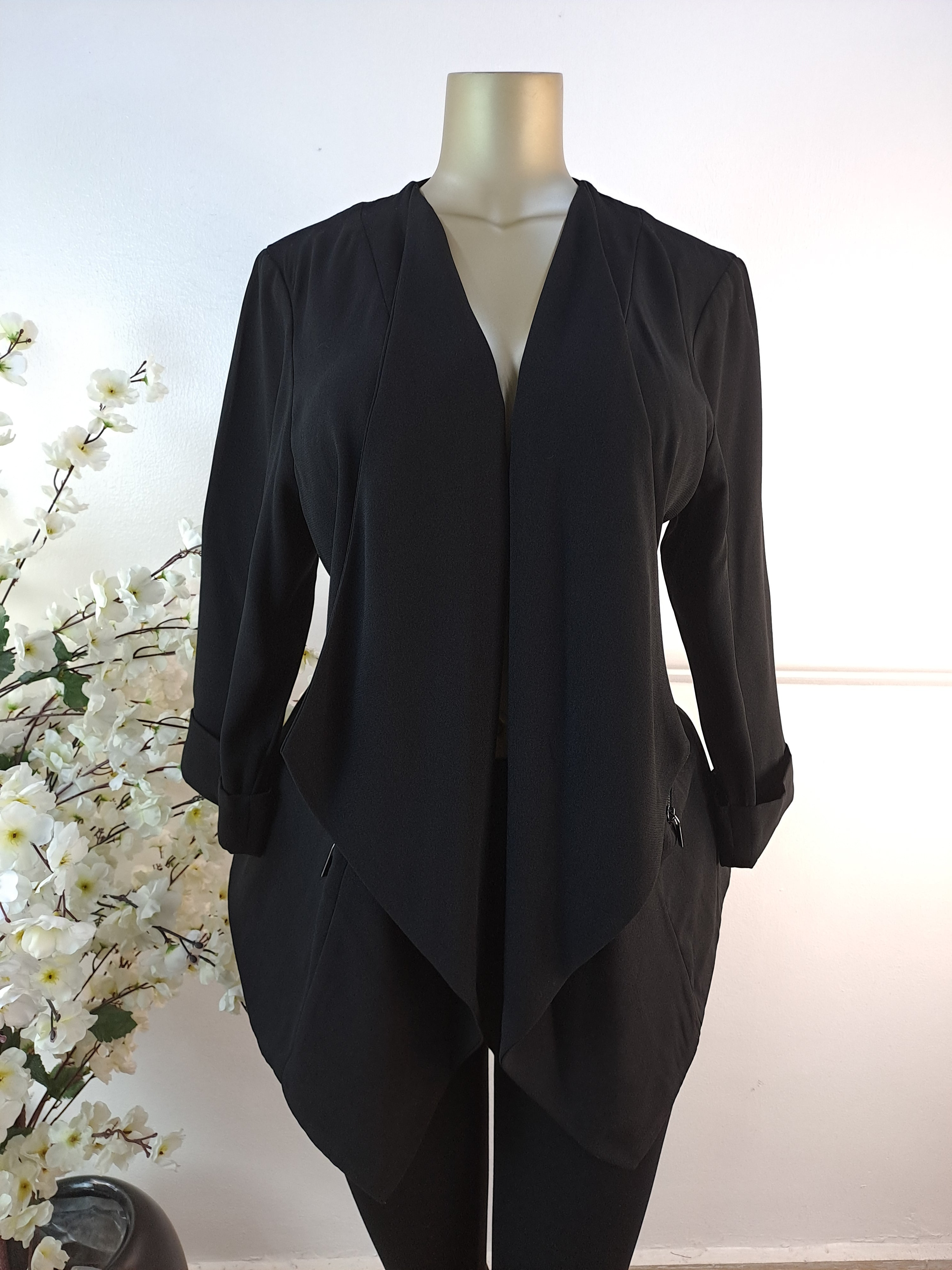 BLAZER UK SIZE 20 [LENGTH 30 INCHES]