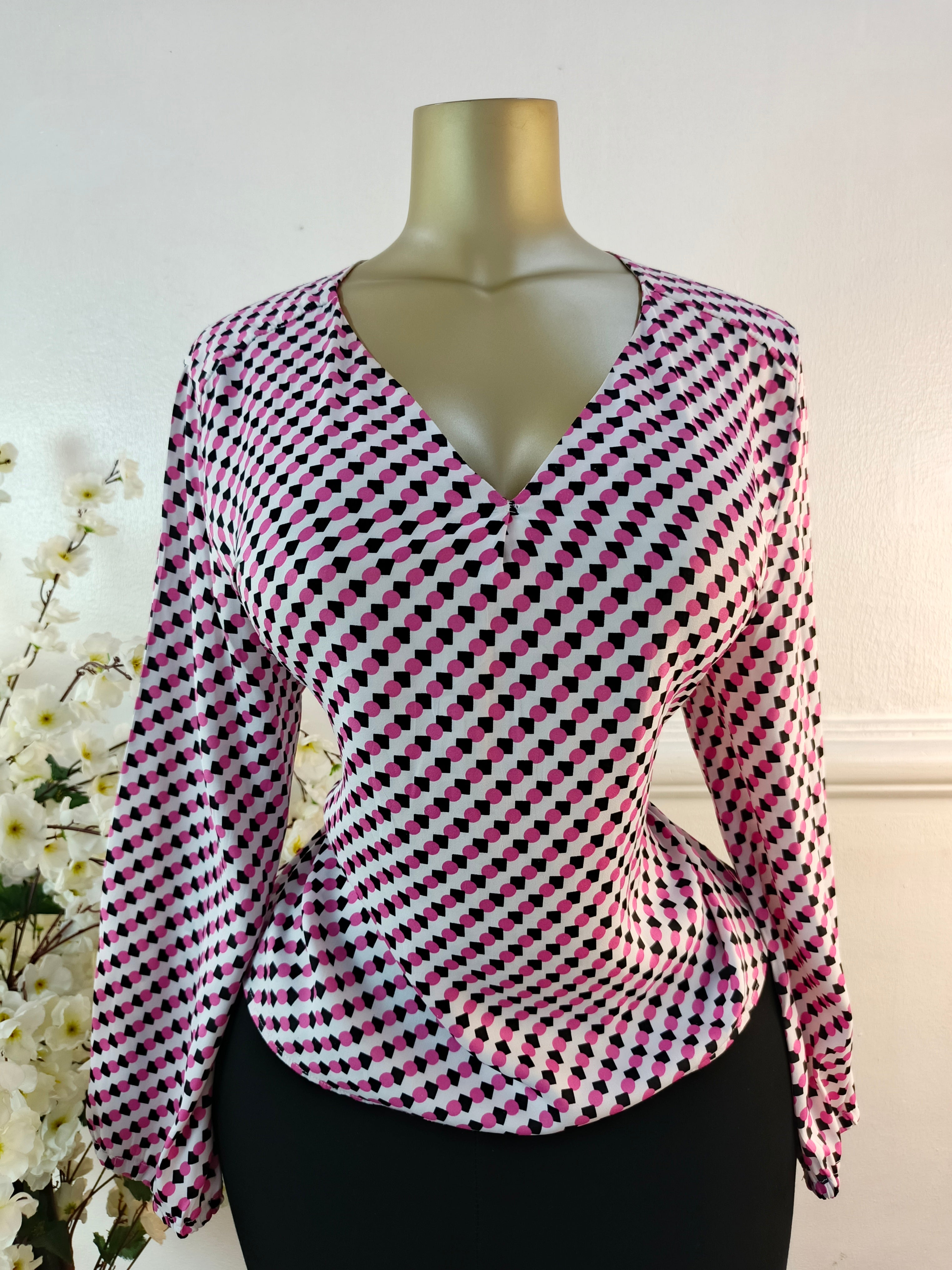 TOP UK SIZE 18