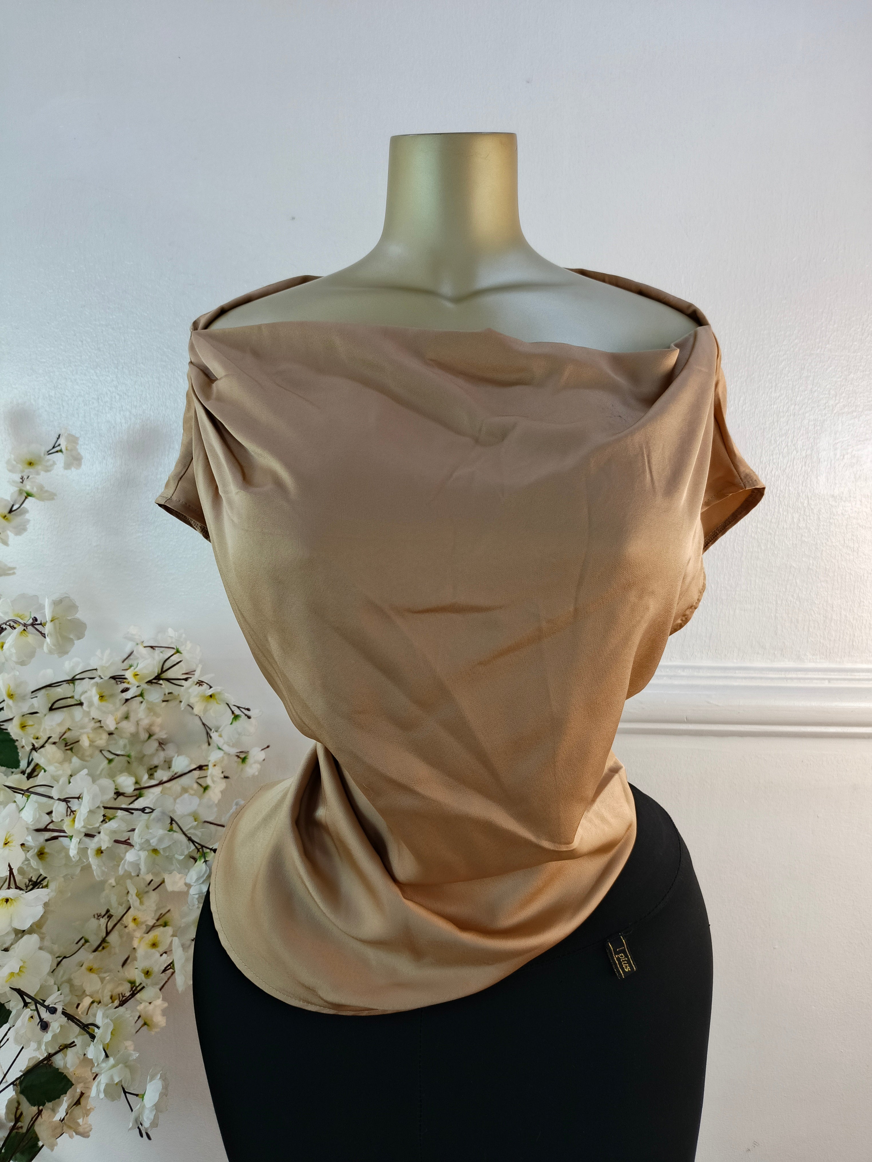 TOP UK SIZE 16