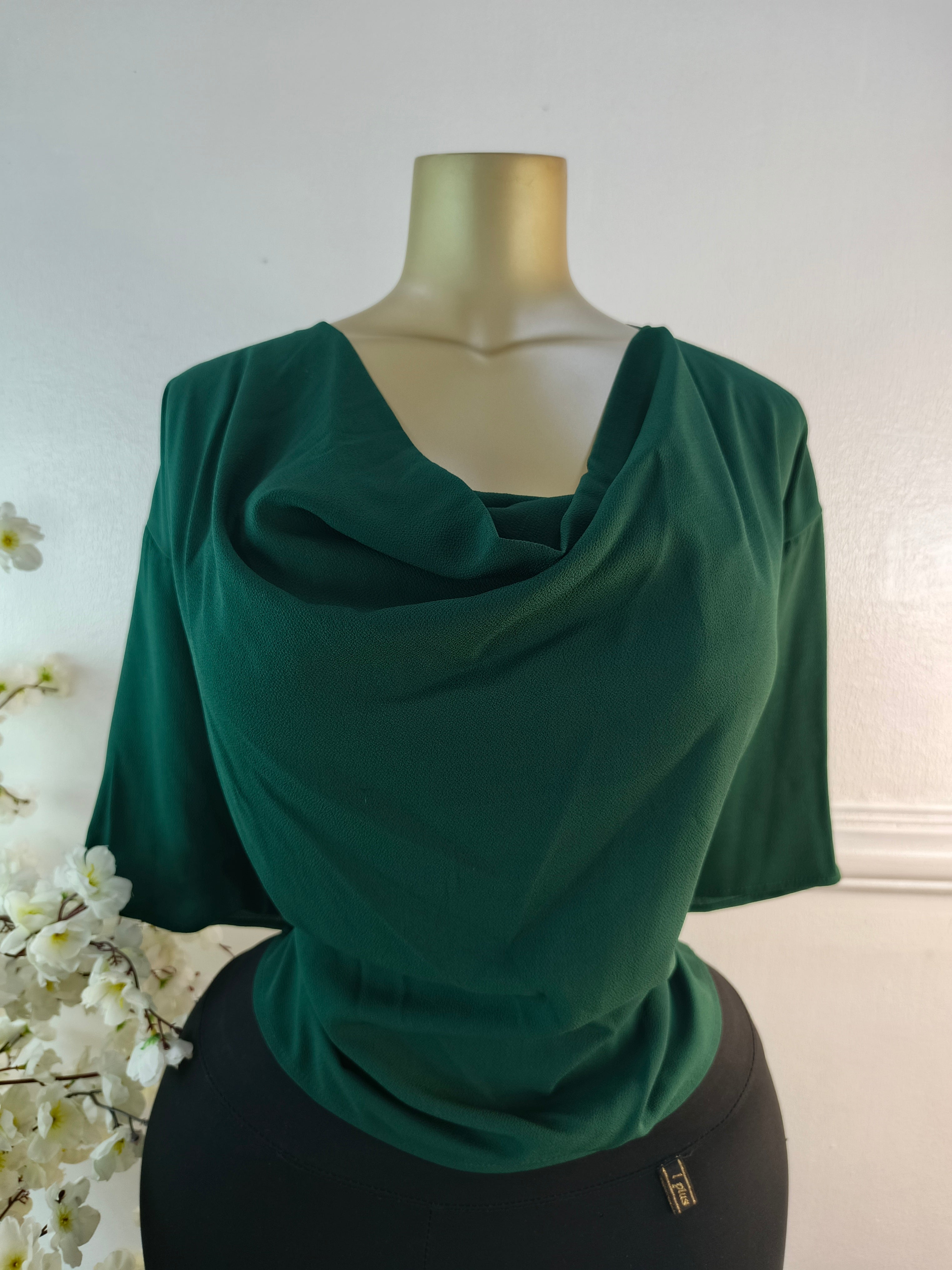 TOP UK SIZE 16