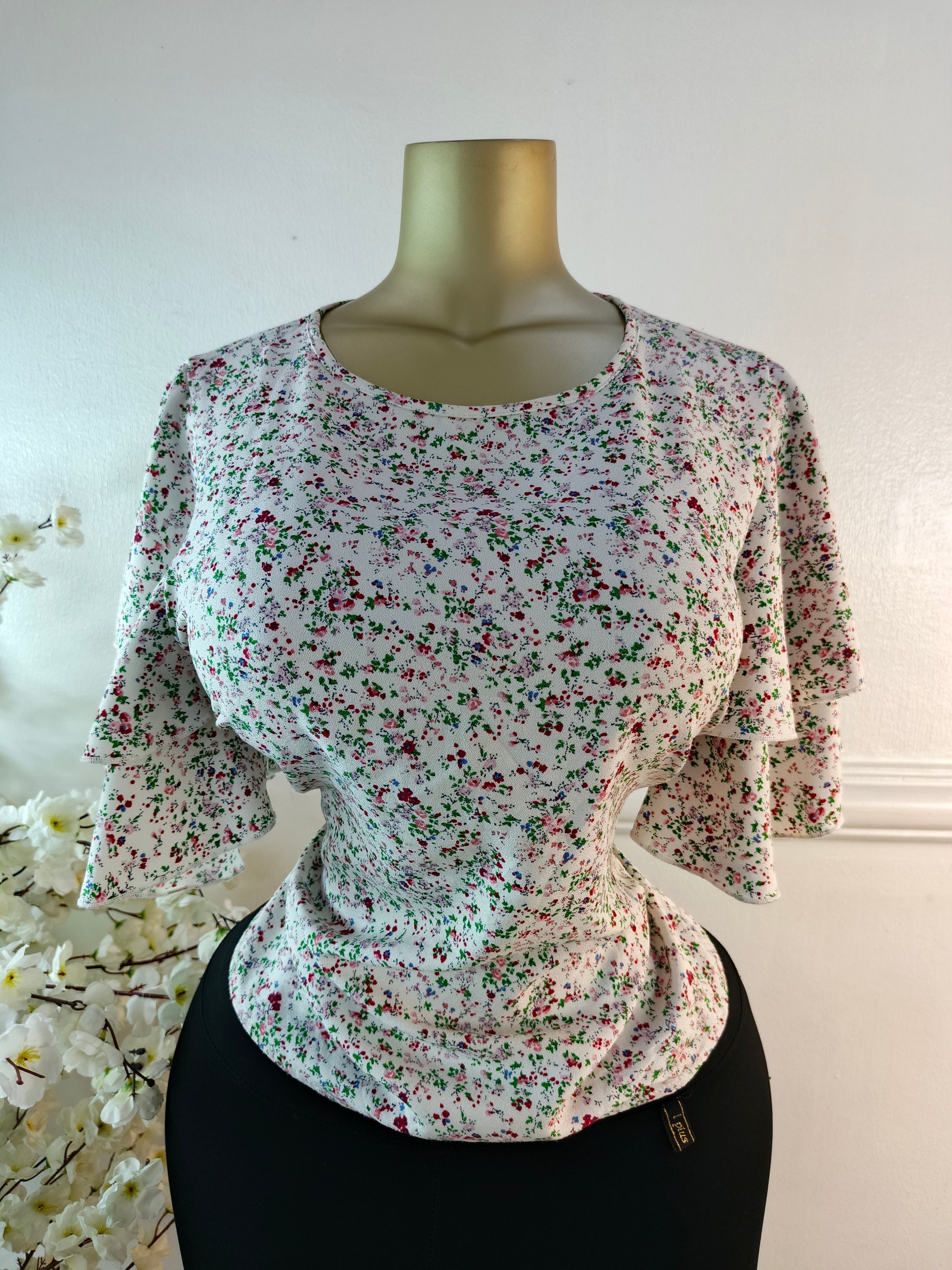 TOP UK SIZE 16