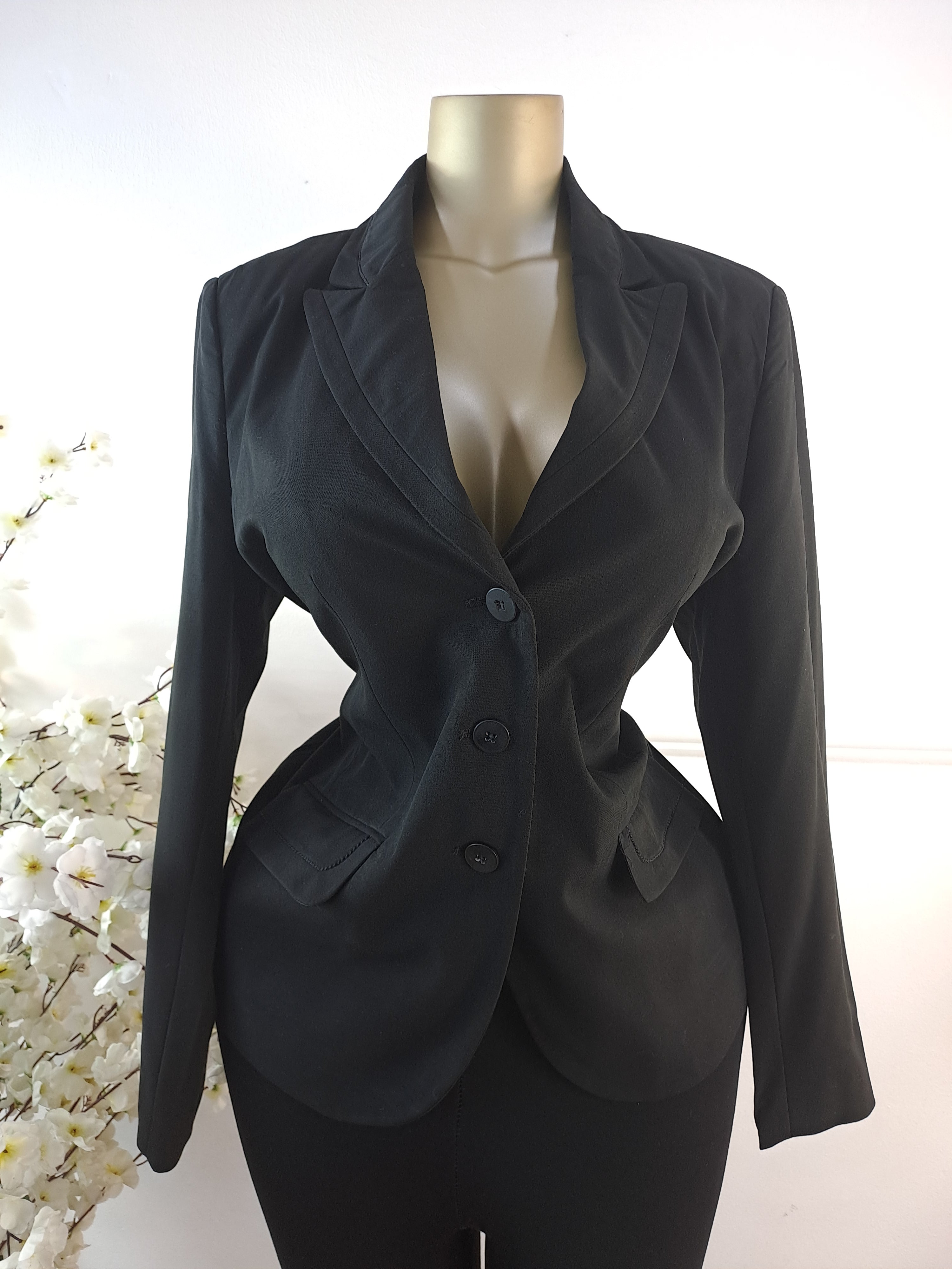 WARDROBE UK SIZE 16 [LENGTH 28 INCHES]