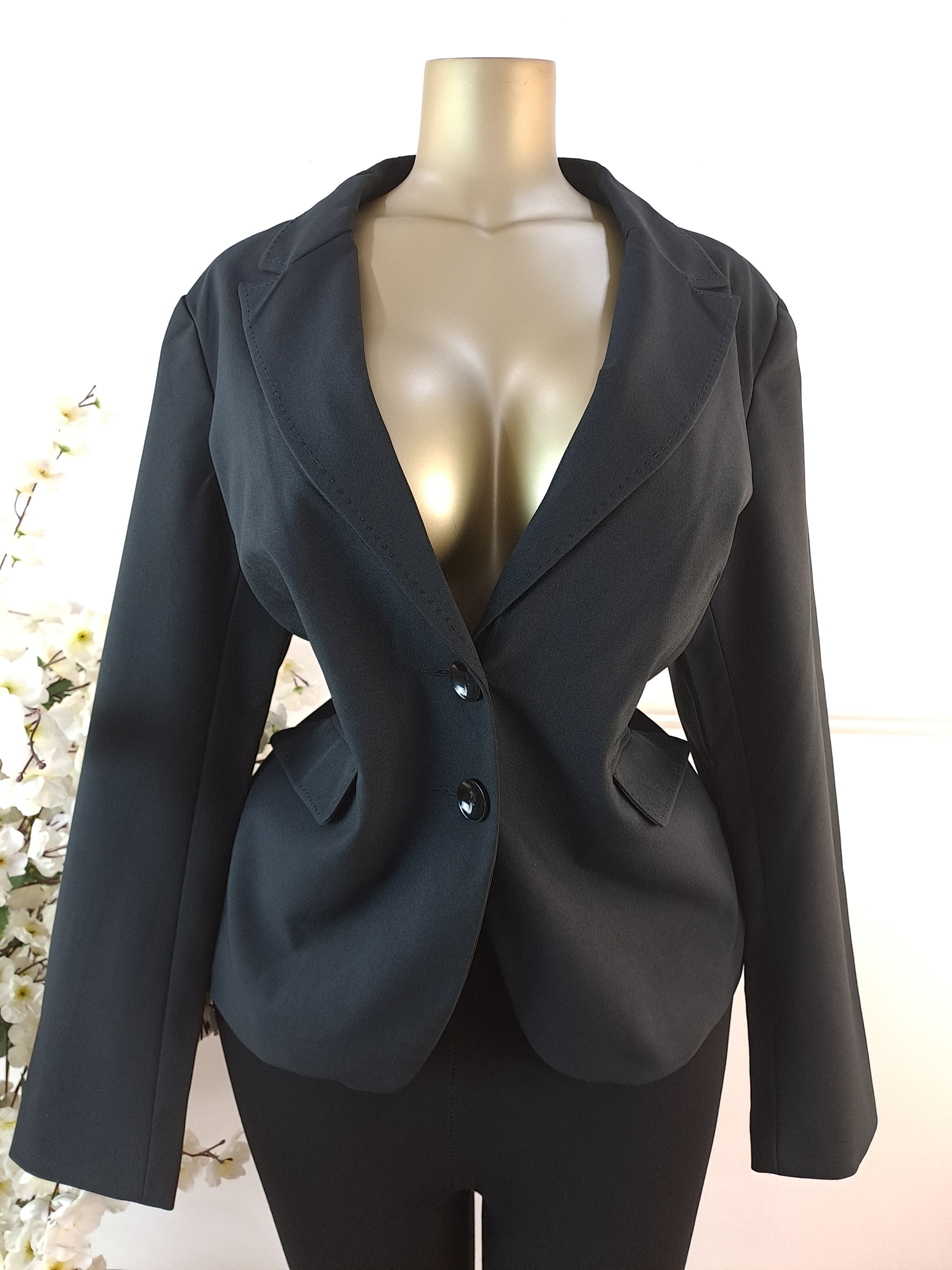 W. UK SIZE 20 [LENGTH 28 INCHES]