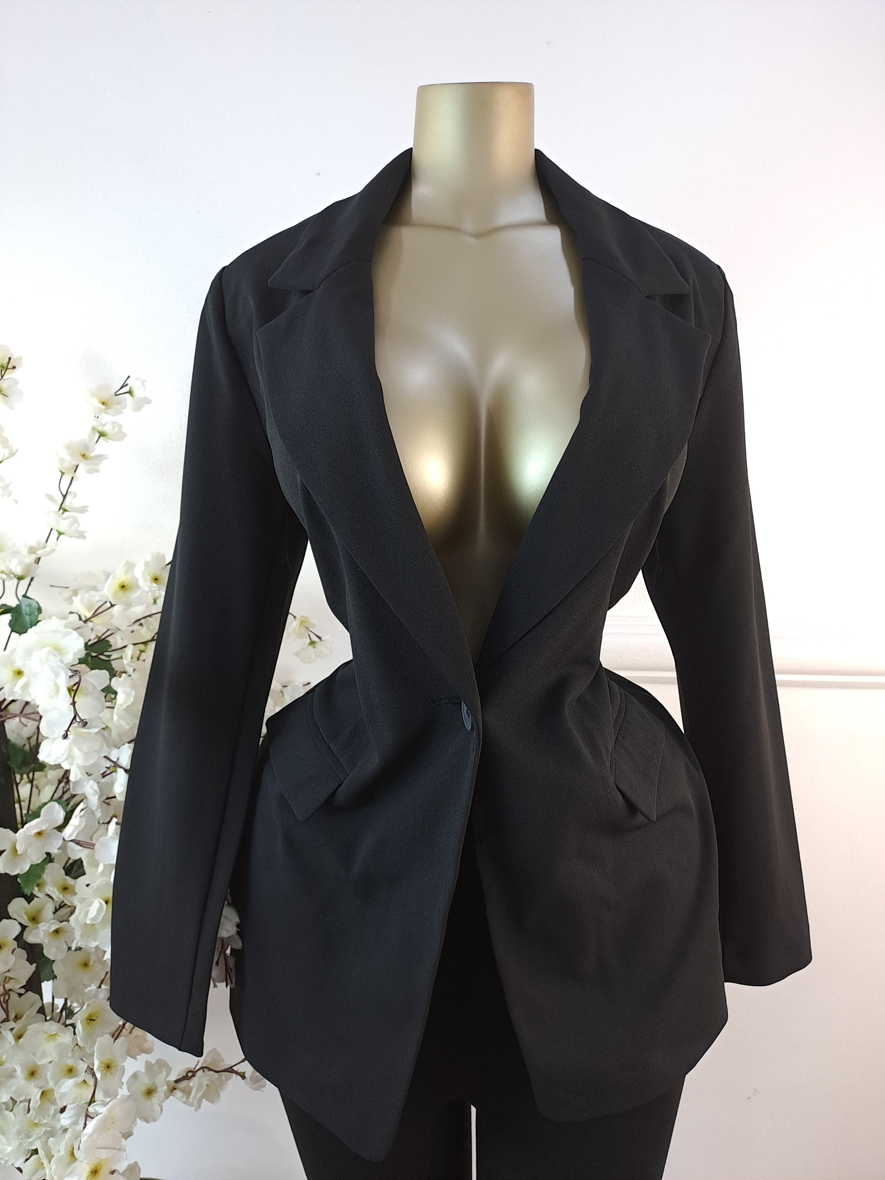 MARK & SPENCER UK SIZE 22 [LENGTH 33 INCHES]