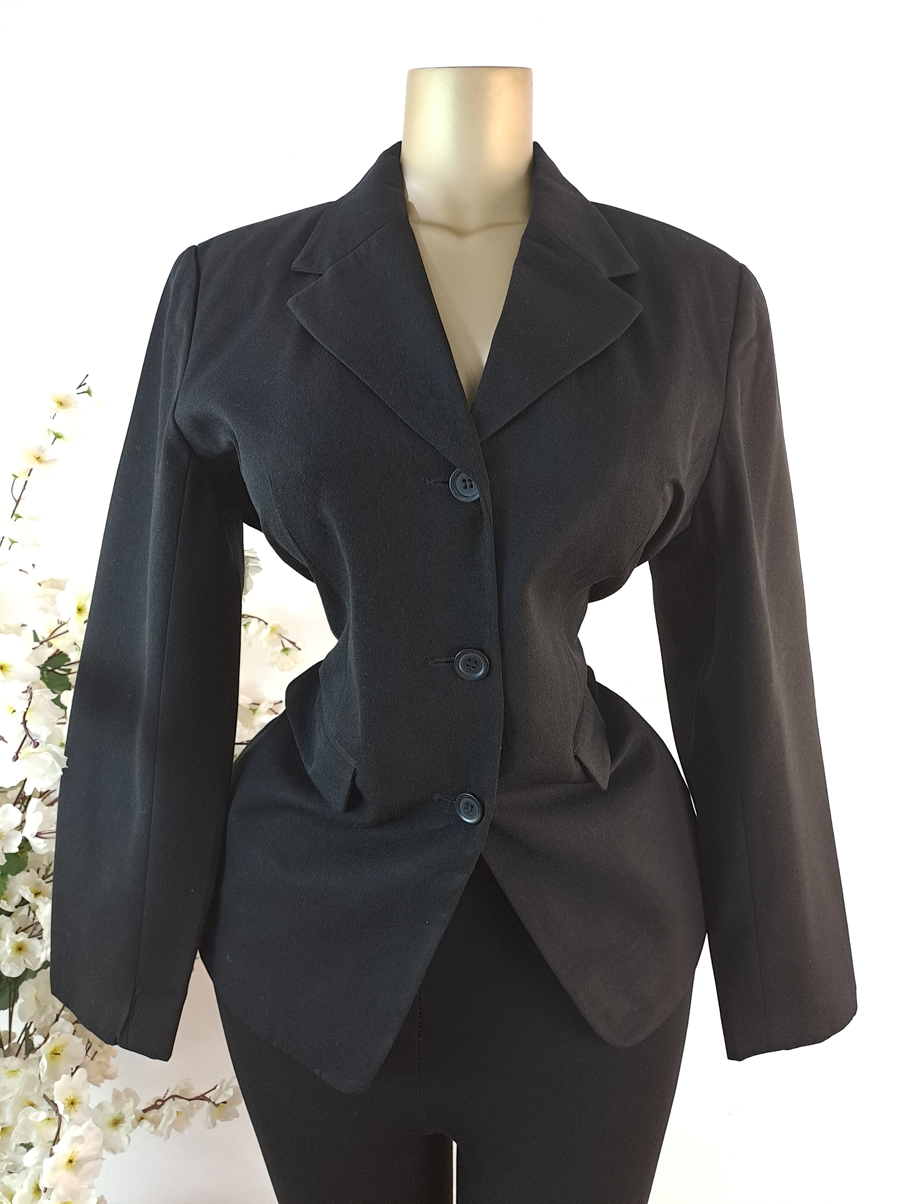 BLAZERS UK SIZE 16 [LENGTH 29 INCHES]