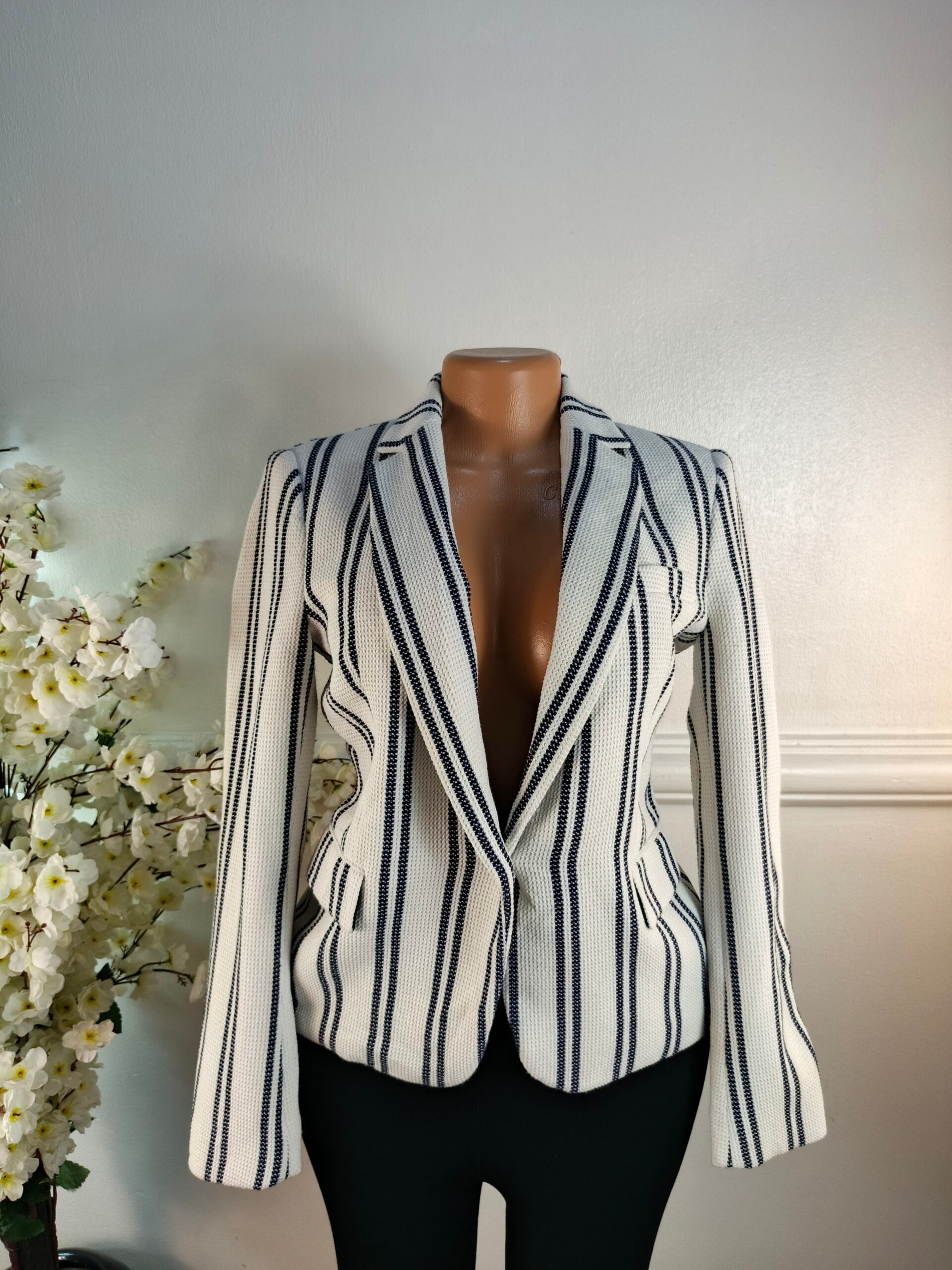 ZARA WOMAN UK SIZE 10 [LENGTH 25 INCHES] image 0