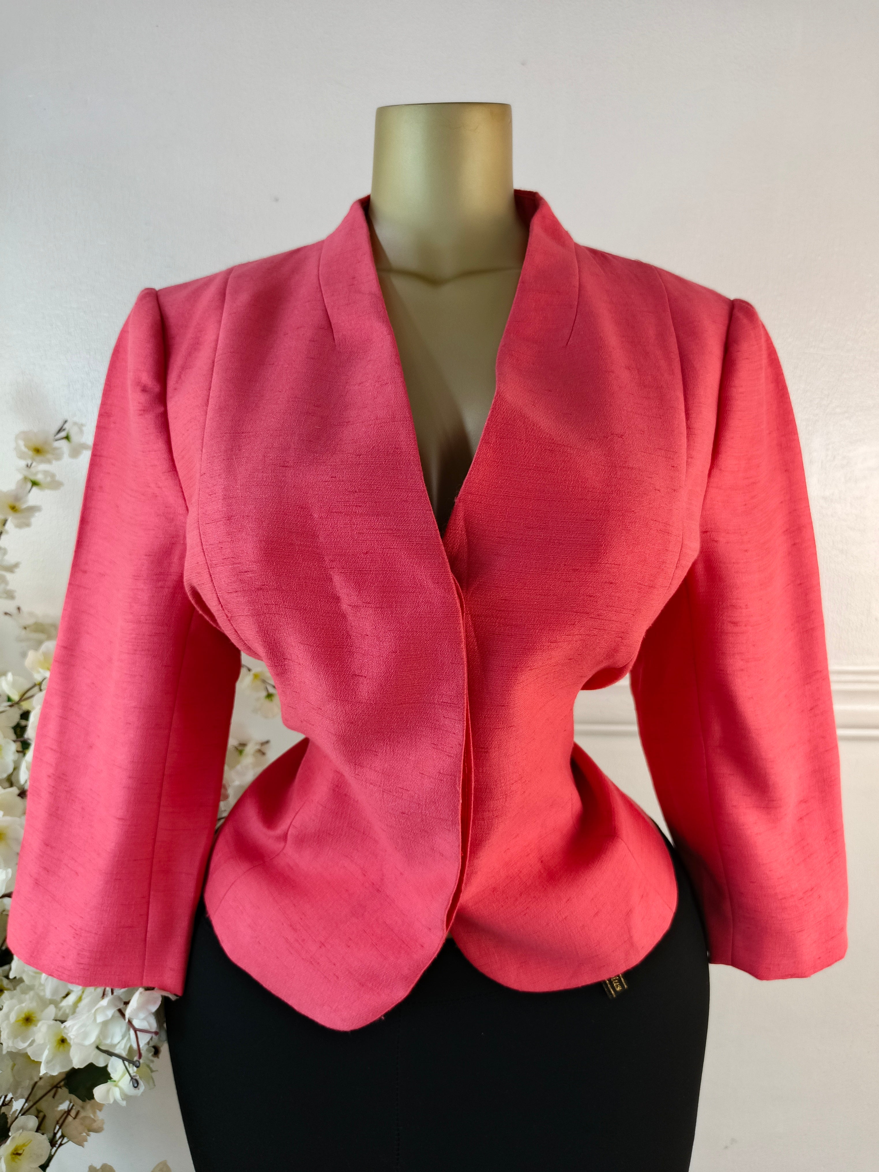 WINDSMOOR UK SIZE 14 [LENGTH 24 INCHES]
