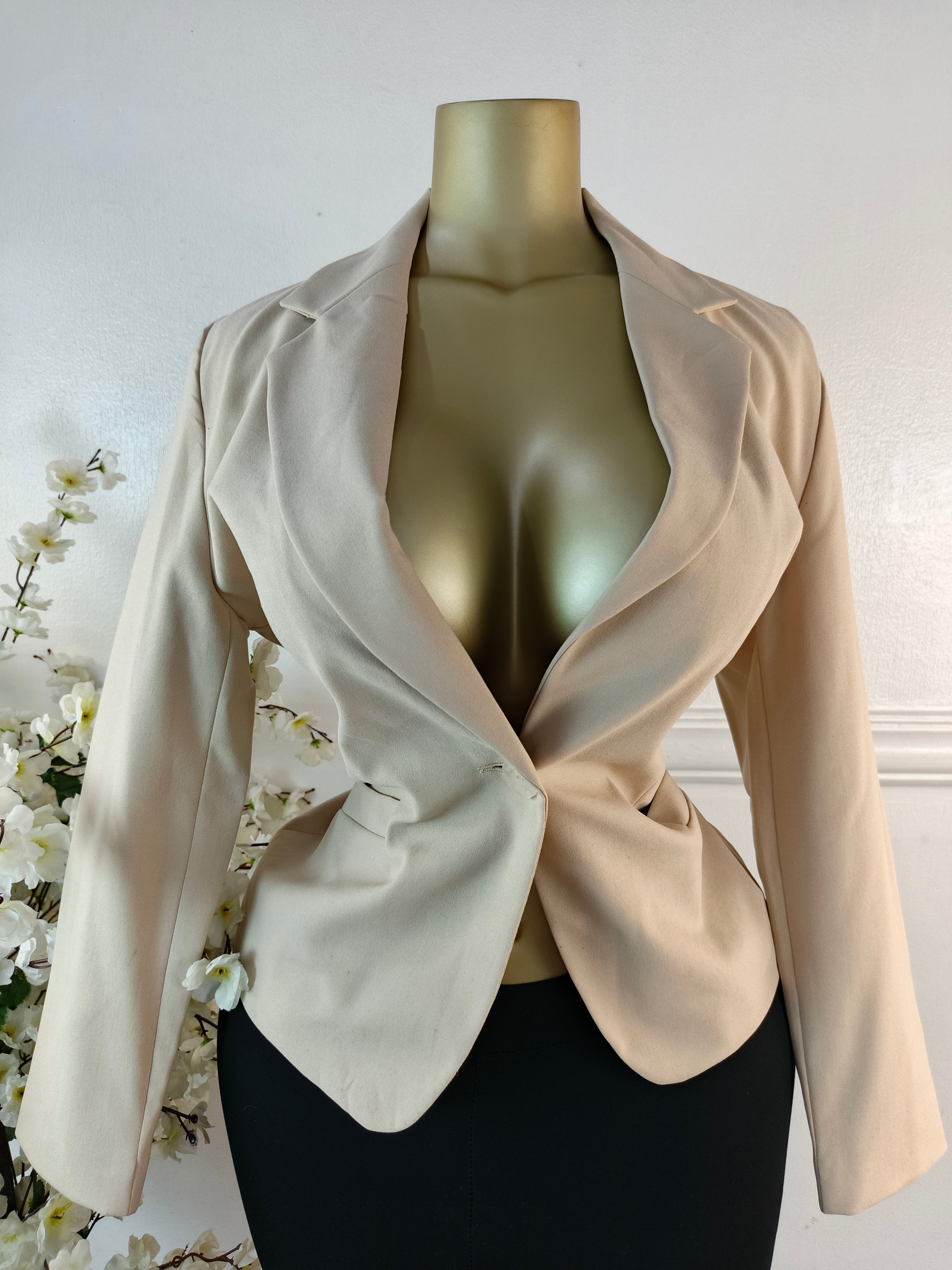 ESSENTIALS UK SIZE 12 [LENGTH 25 INCHES]