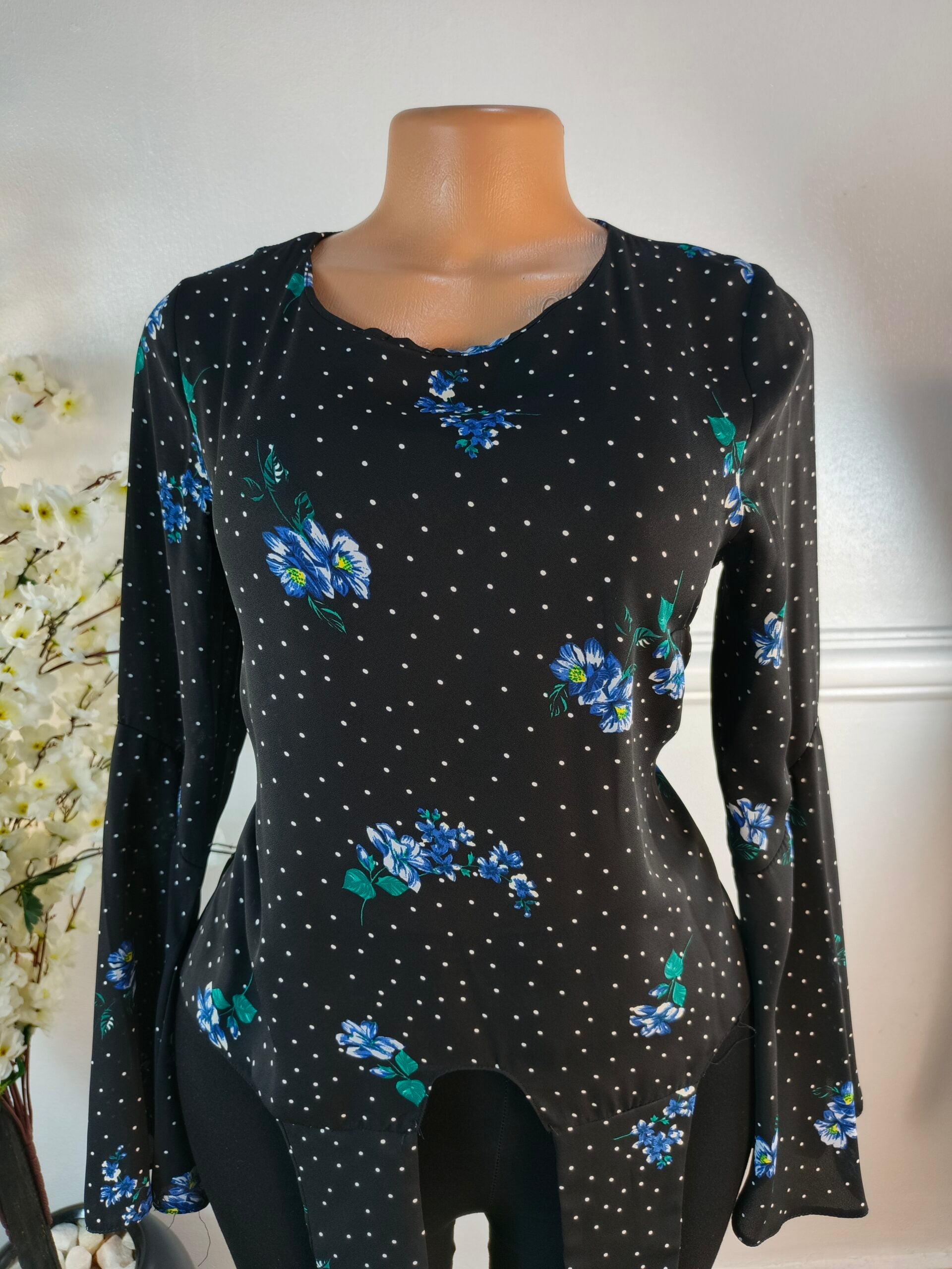 REDHERRING UK 8 image 0