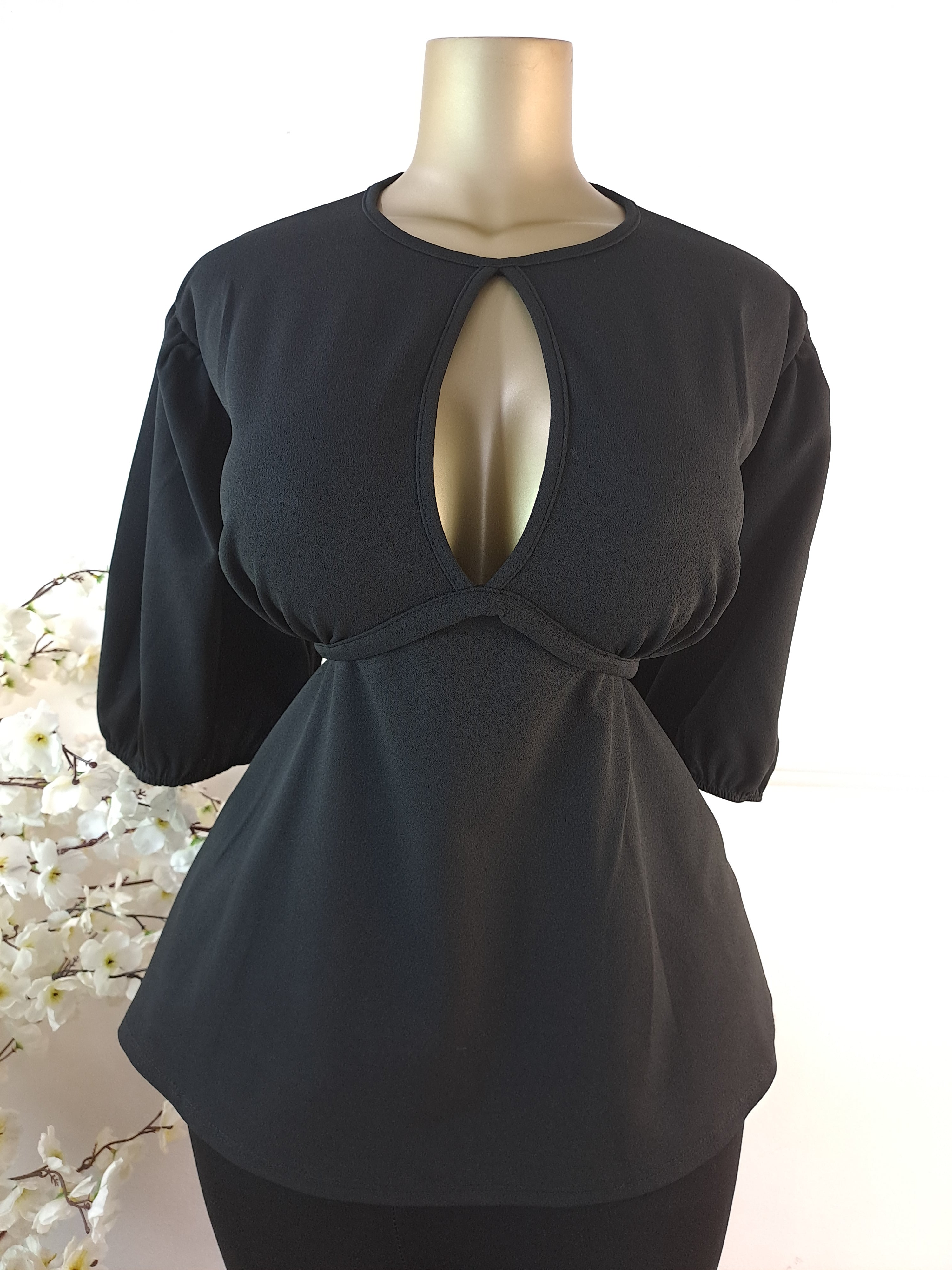 BOOHOO UK SIZE 24