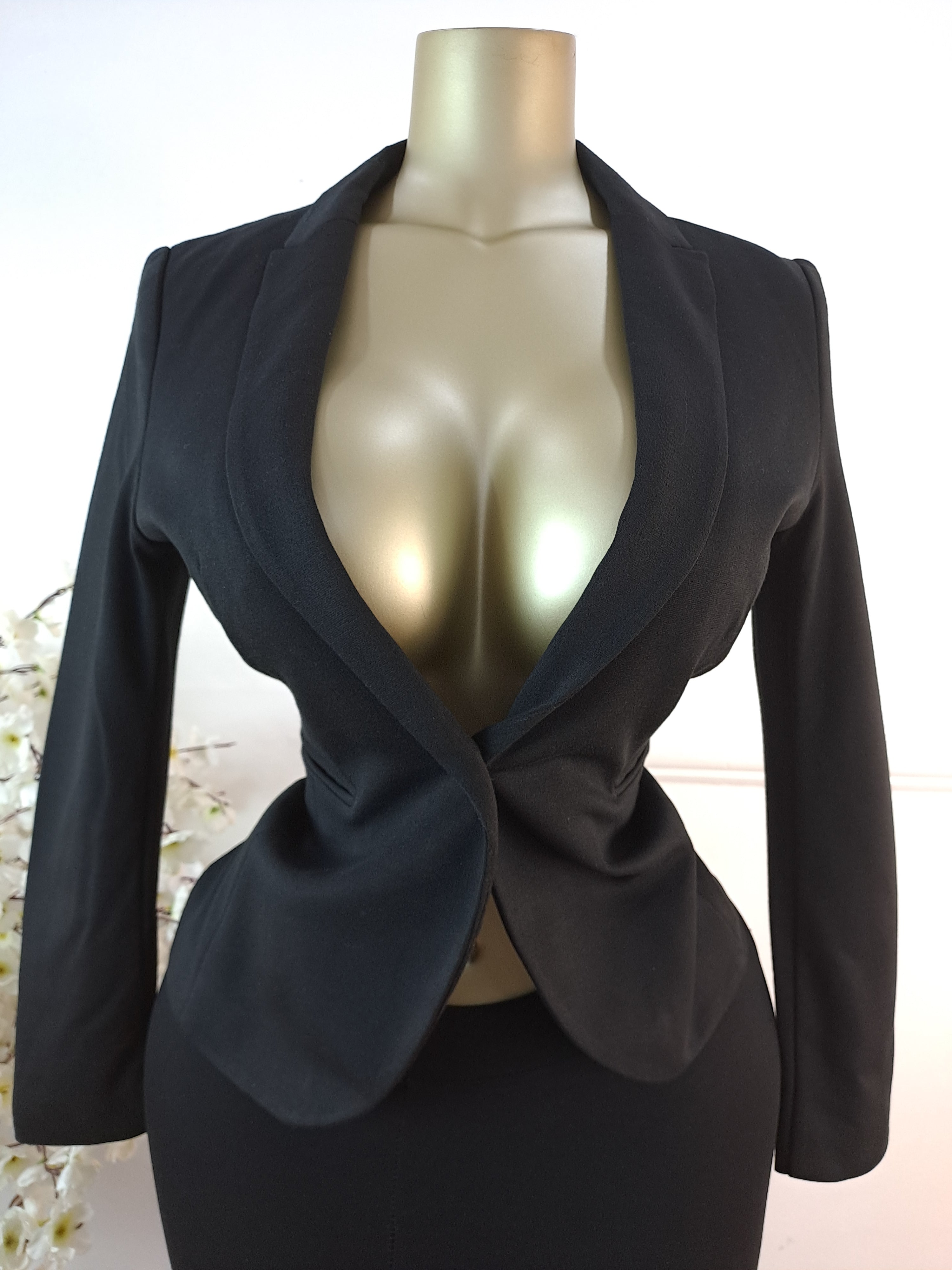 H&M UK SIZE 8 [LENGTH 25 INCHES]
