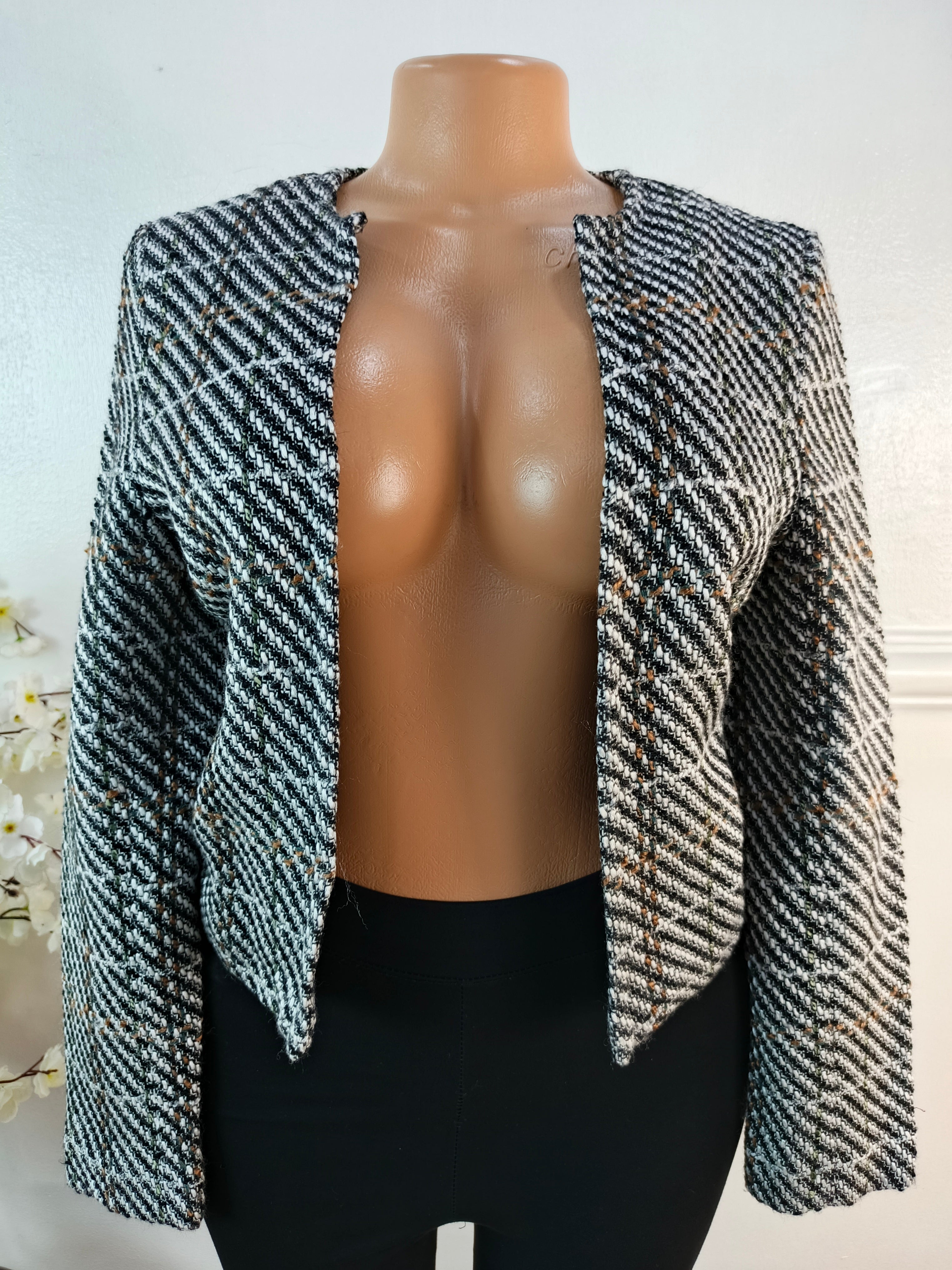 NEW LOOK UK SIZE 8 [LENGTH 21 INCHES]