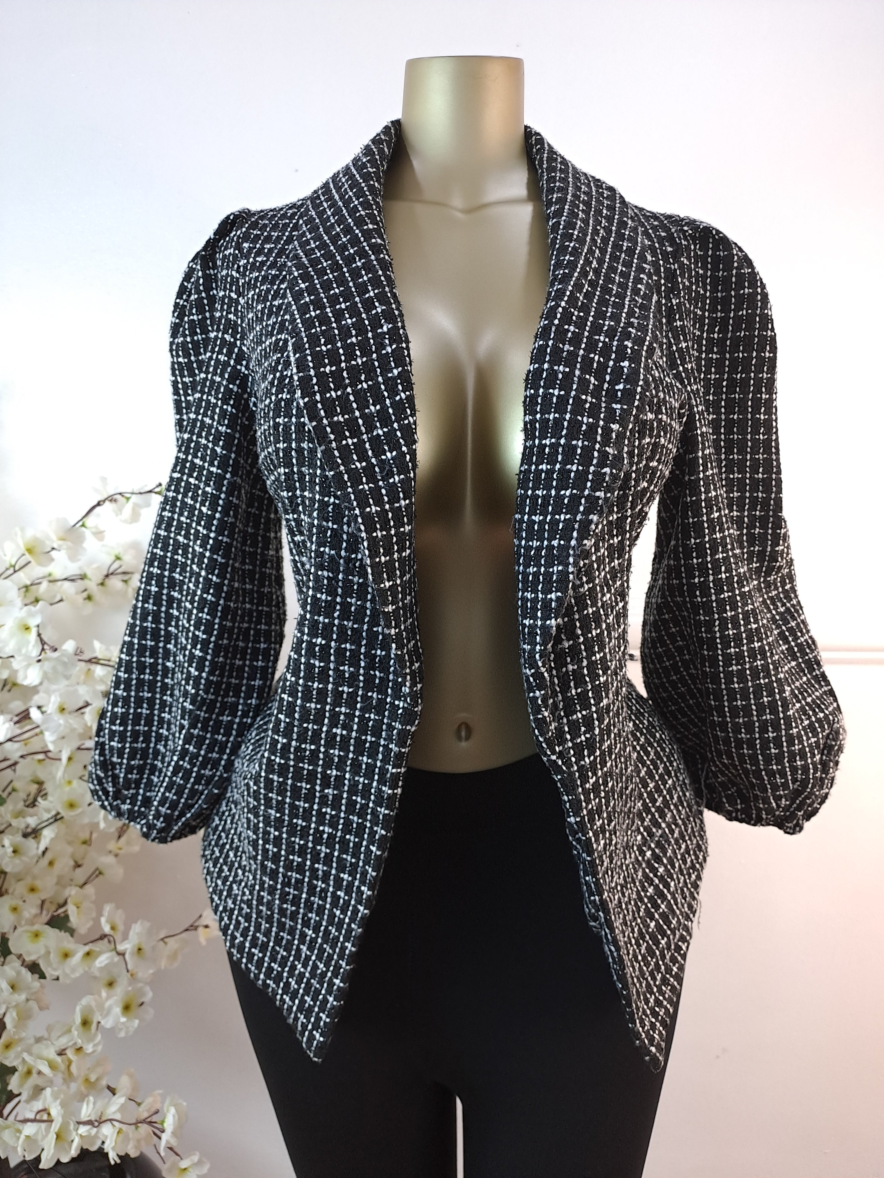 BLAZER UK SIZE 12 [LENGTH 27 INCHES]