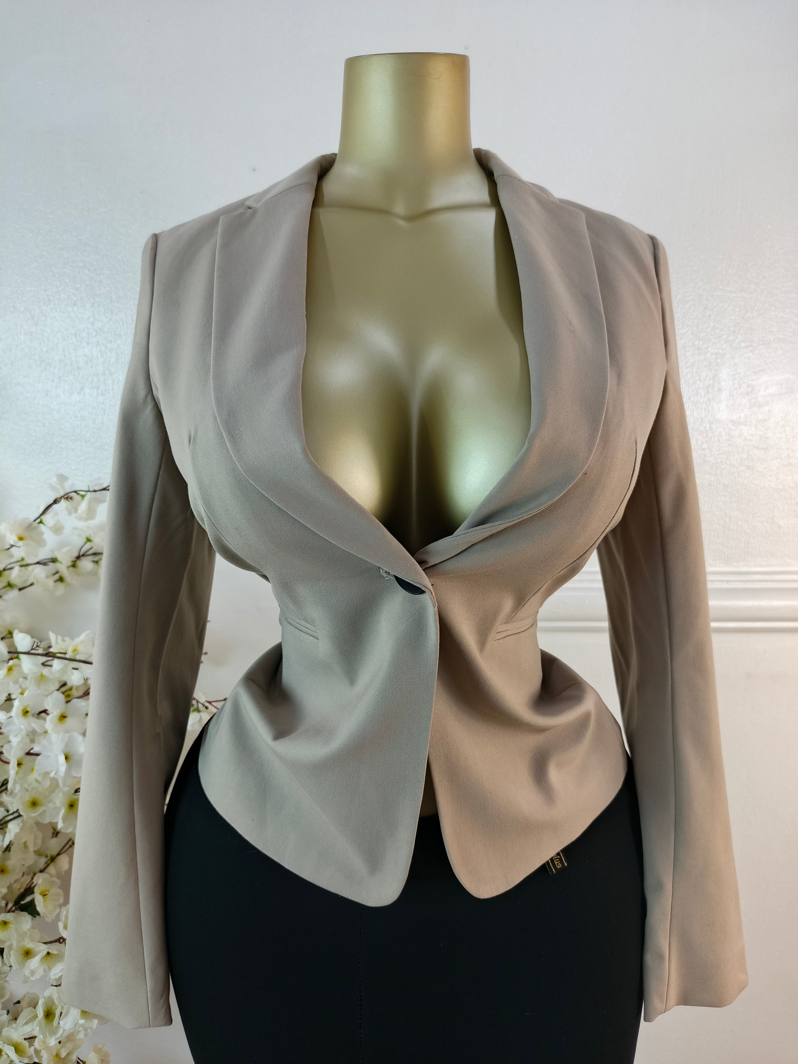 H&M UK SIZE 8 [LENGTH 26 INCHES]