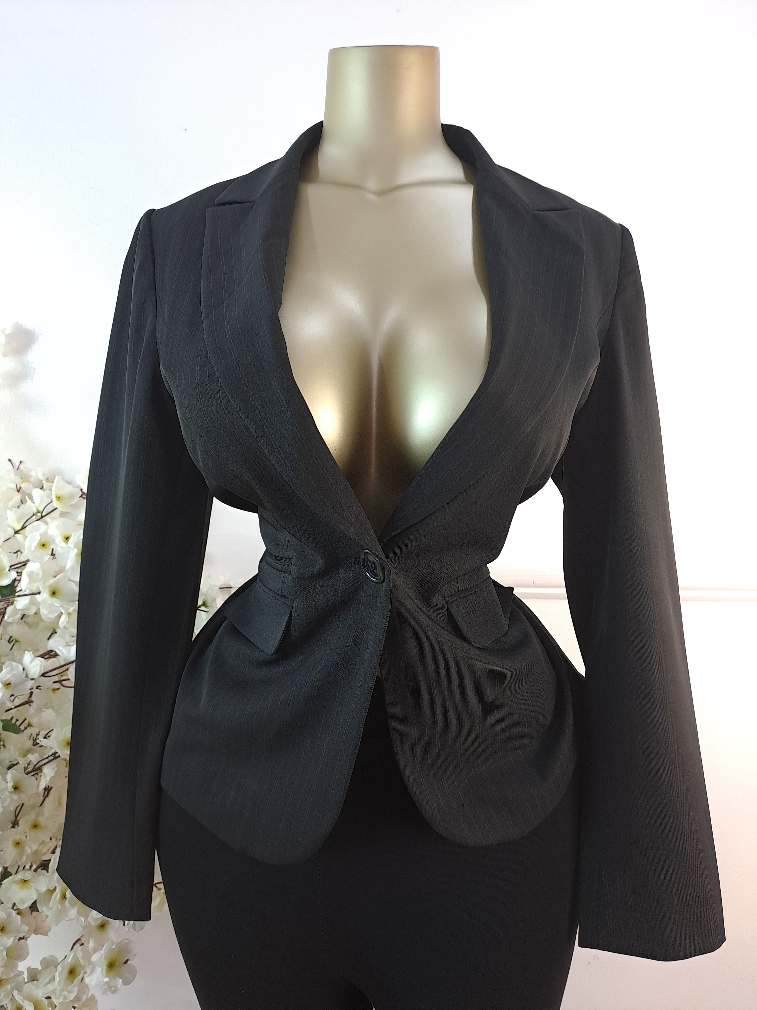 BLAZER UK SIZE 12 [LENGTH 26 INCHES]