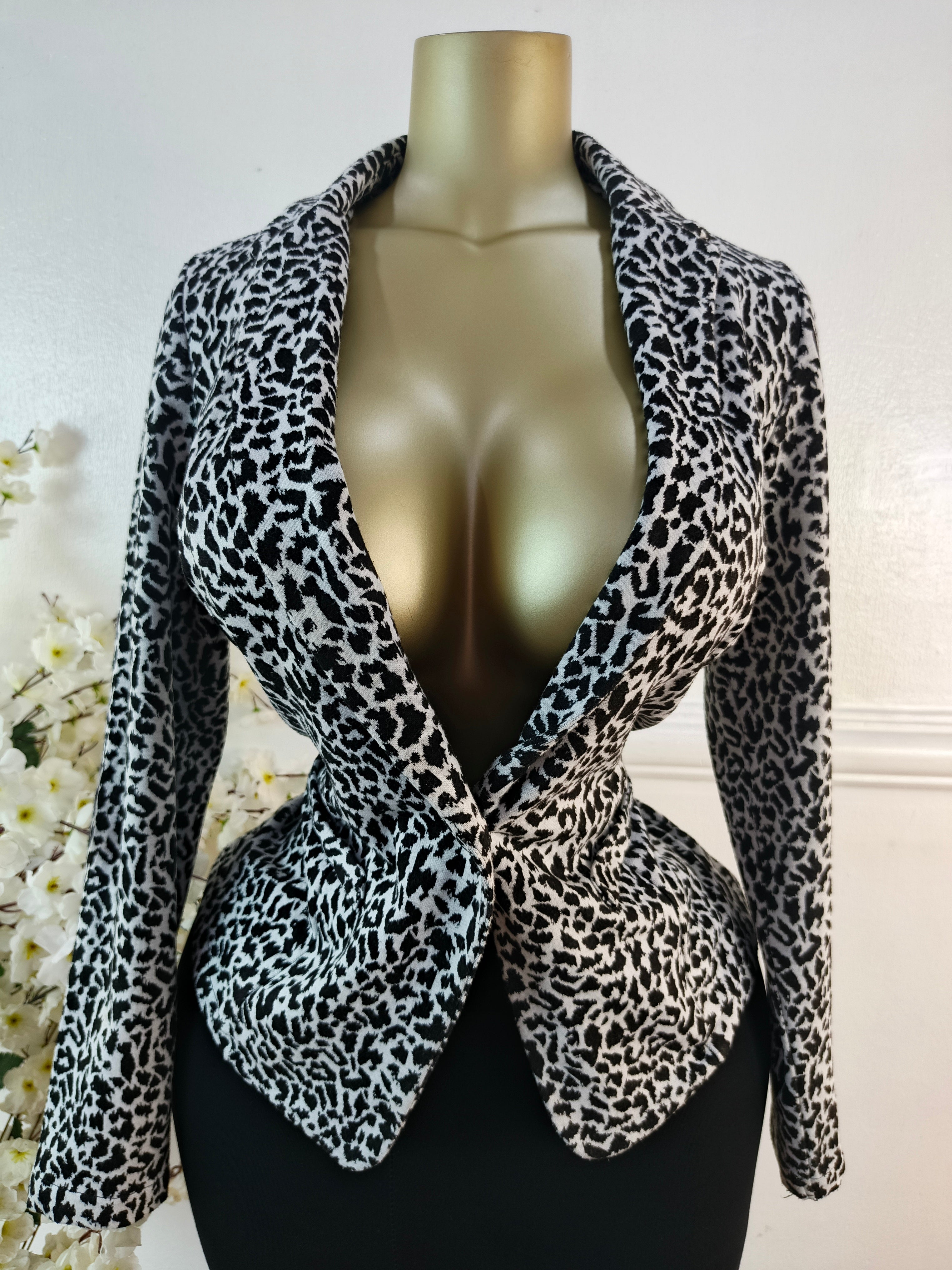 PAPAYA UK SIZE 10 [LENGTH 25 INCHES]